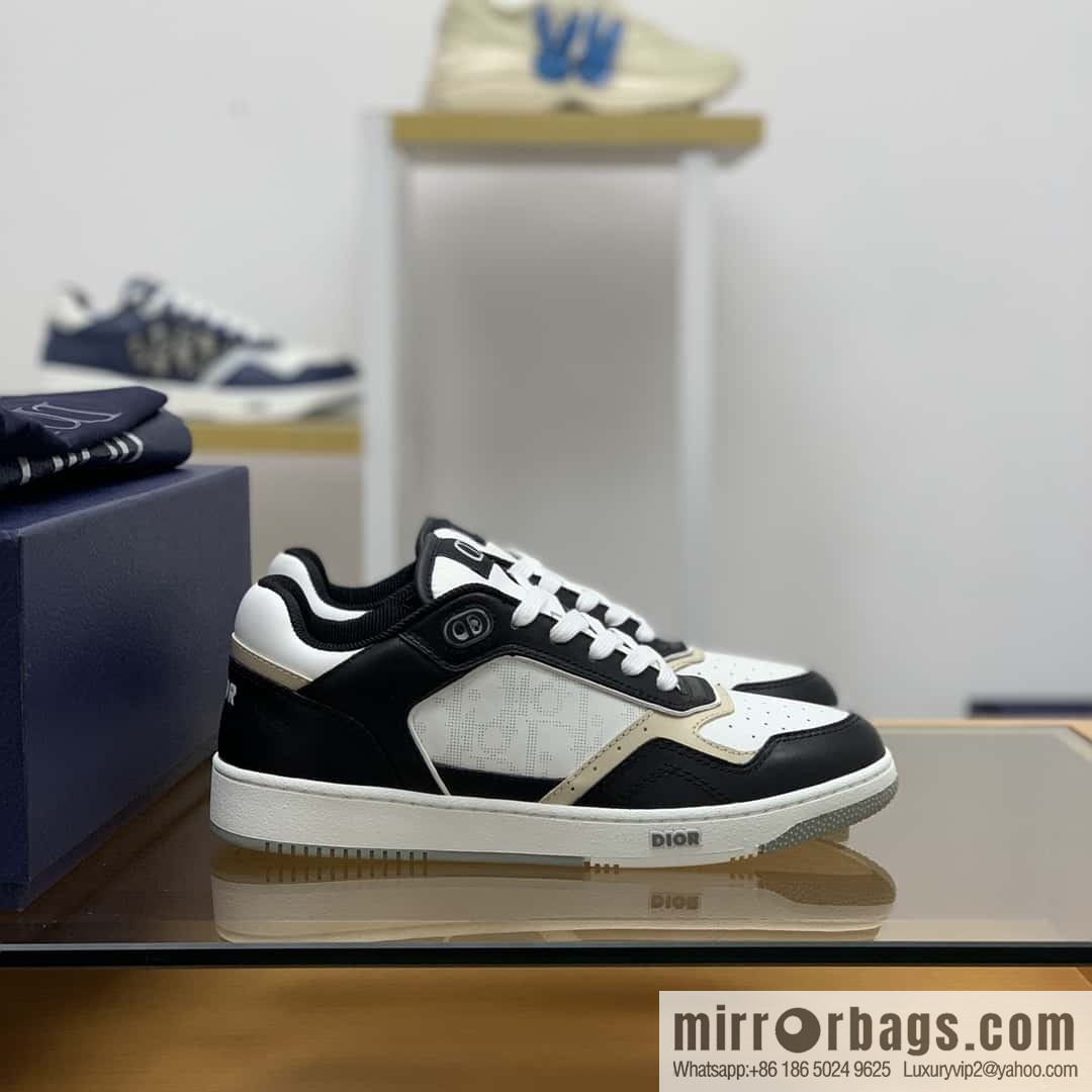 DIOR Dior uses black smooth cow leather (fabric) to carefully make B27 low-top sneakers
