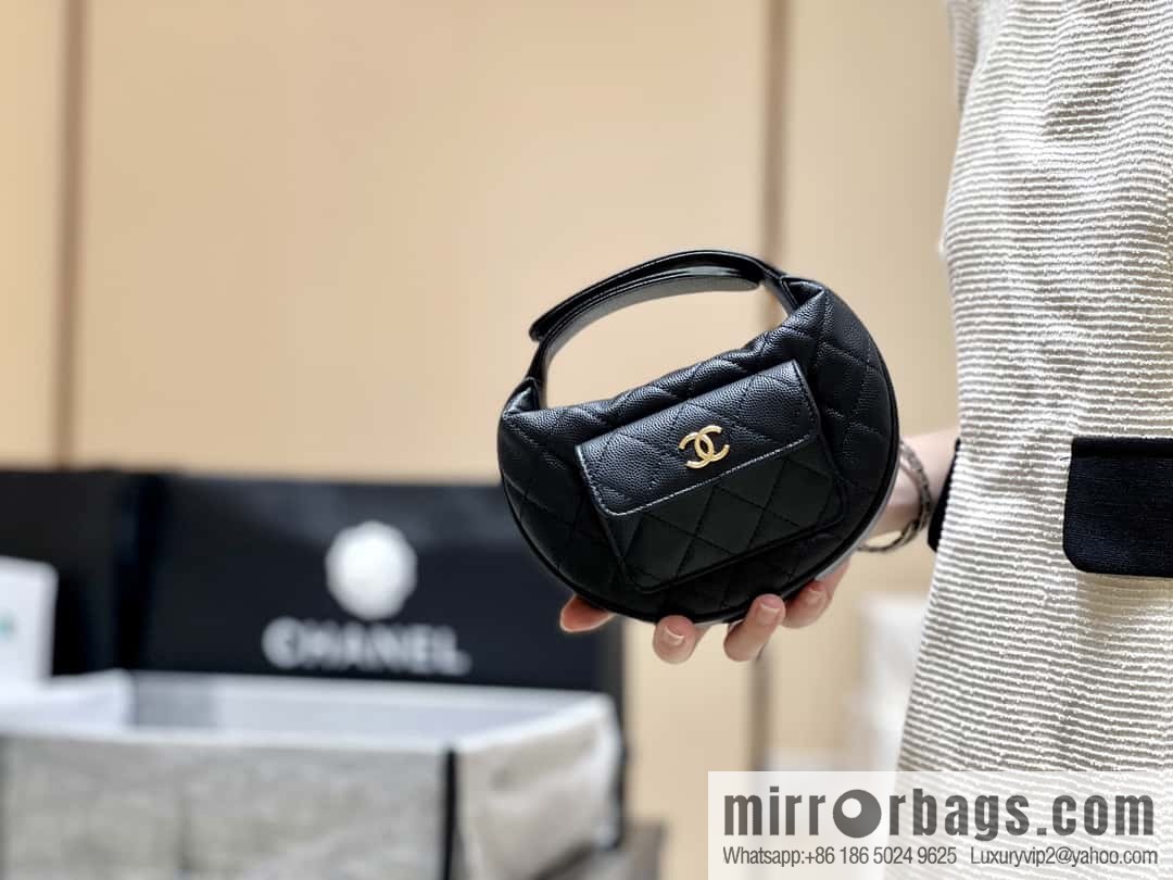 CHANEL 23B Autumn and Winter Preview Series, Litchi Leather Hula Hoop AP3467