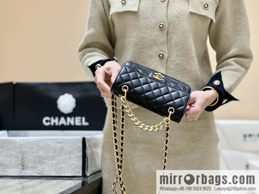 CHANEL 23S Spring/Summer Collection, Tofu Bun AS4051