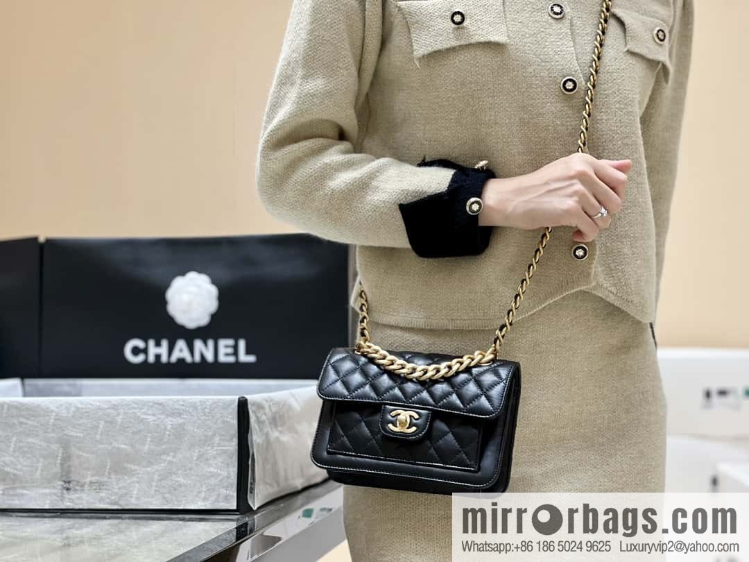 CHANEL 23S Spring/Summer Collection, Tofu Bun AS4051