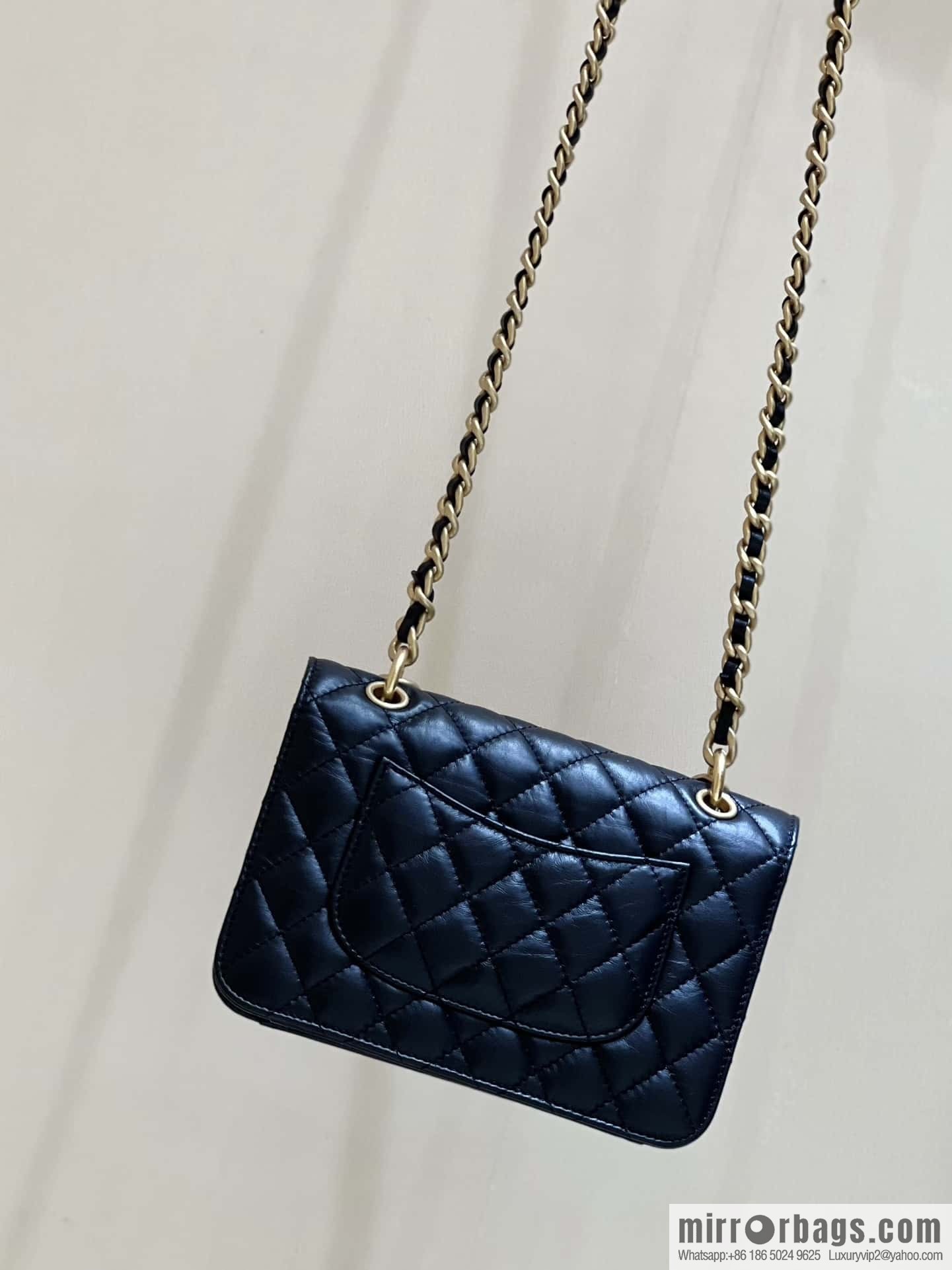 CHANEL 23S Spring/Summer Collection, Tofu Bun AS4051