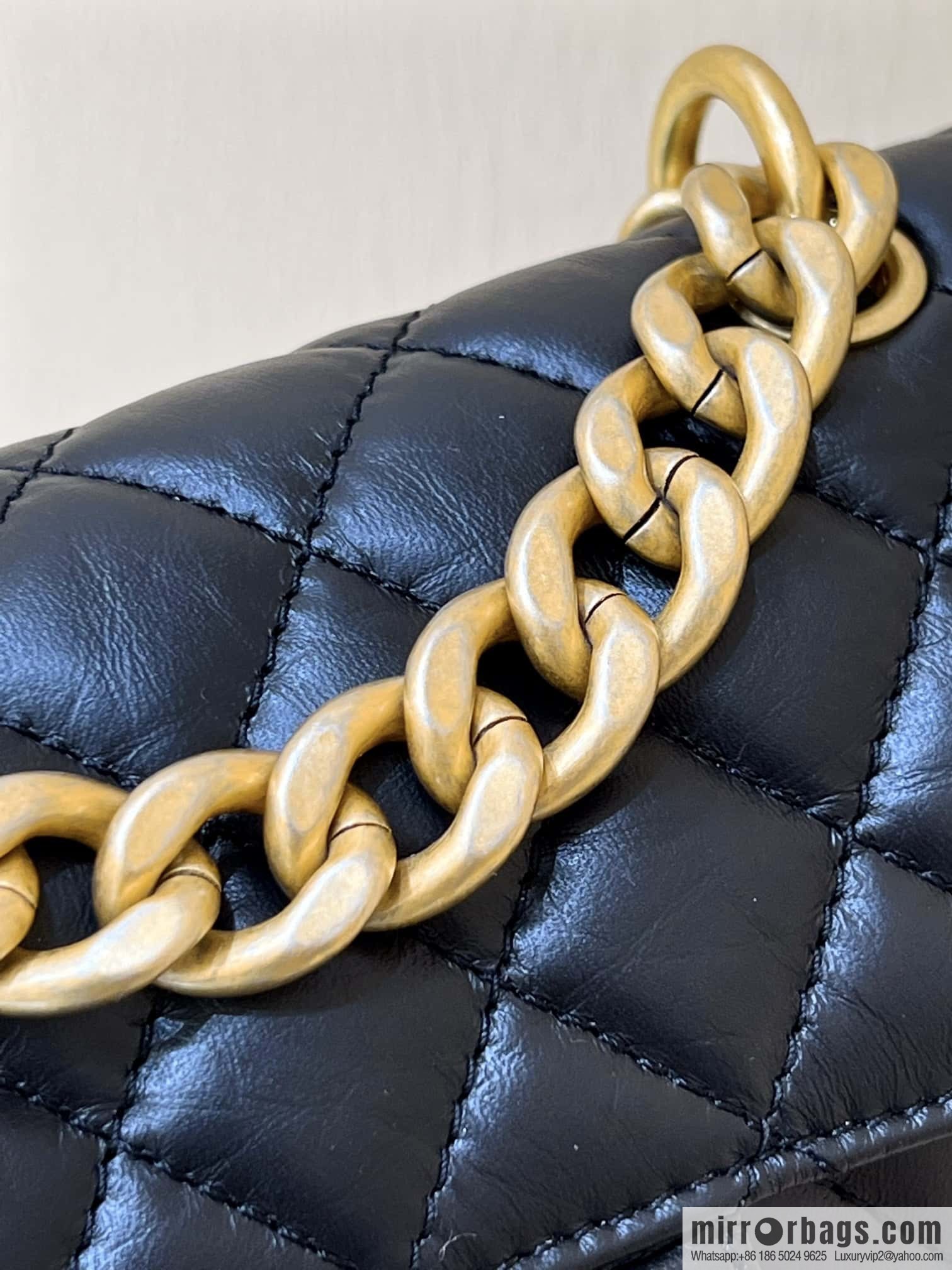 CHANEL 23S Spring/Summer Collection, Tofu Bun AS4051