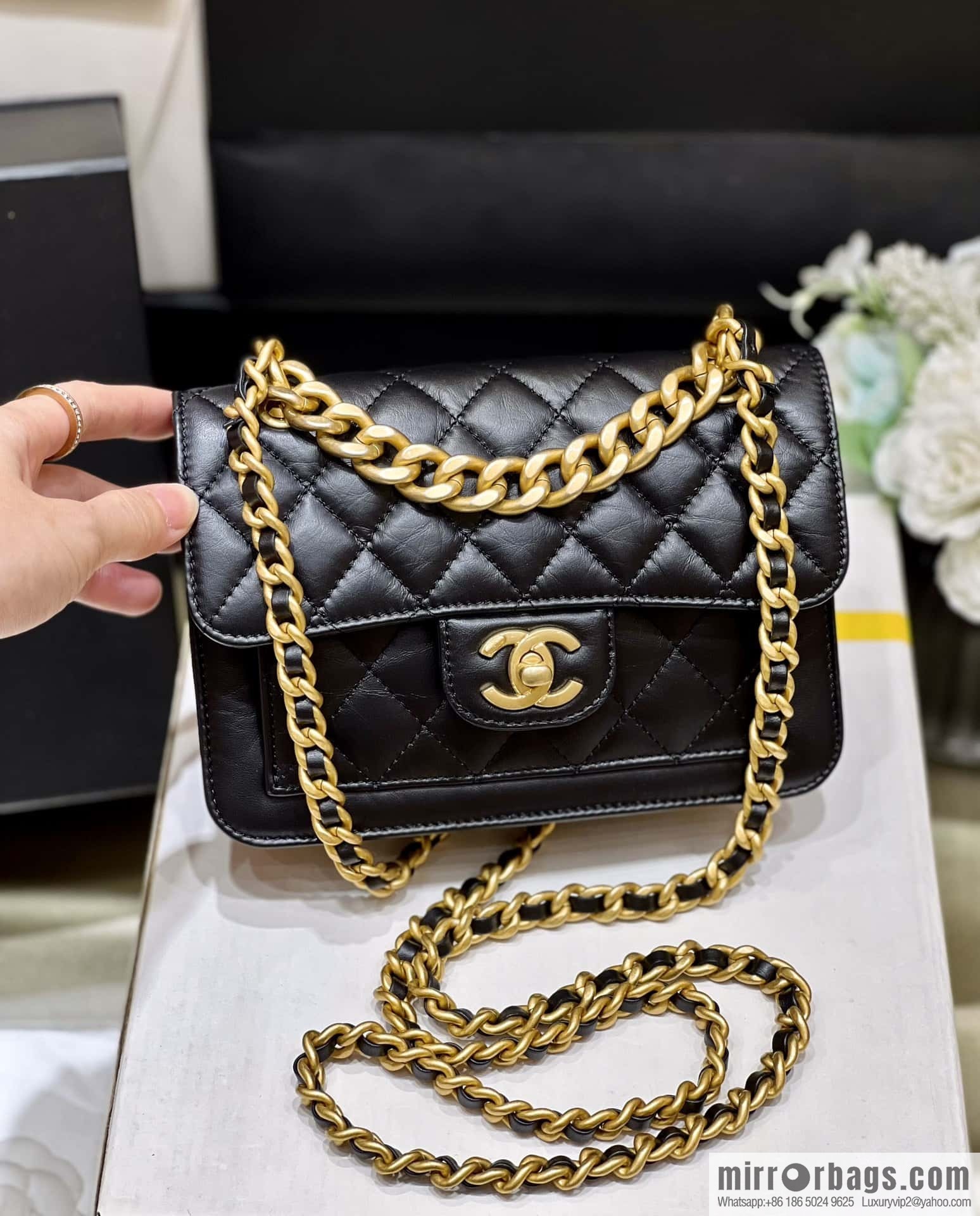 CHANEL 23S Spring/Summer Collection, Tofu Bun AS4051