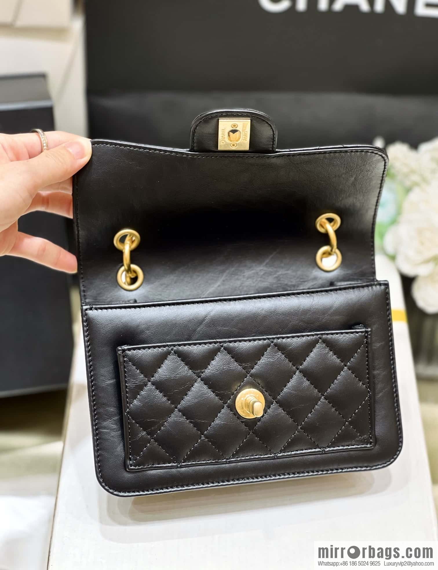 CHANEL 23S Spring/Summer Collection, Tofu Bun AS4051