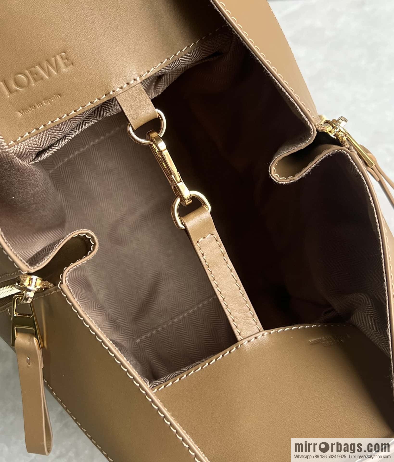 LOEWE 2023 Monochrome glaze satin series Hammock bag Hammock bag 0682