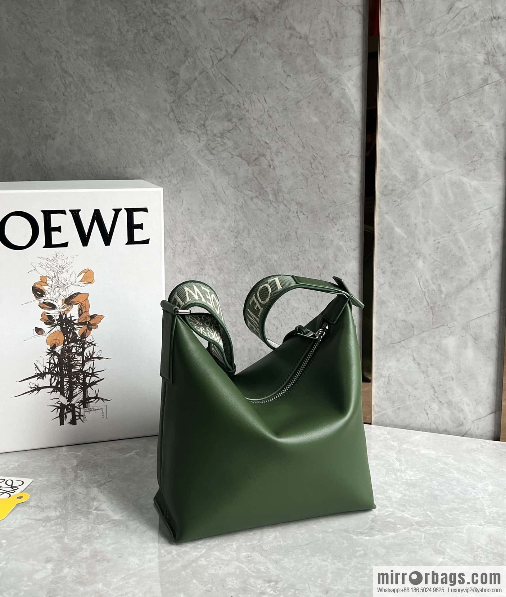 LOEWE Mens Cubi shoulder crossbody bag 0689 green