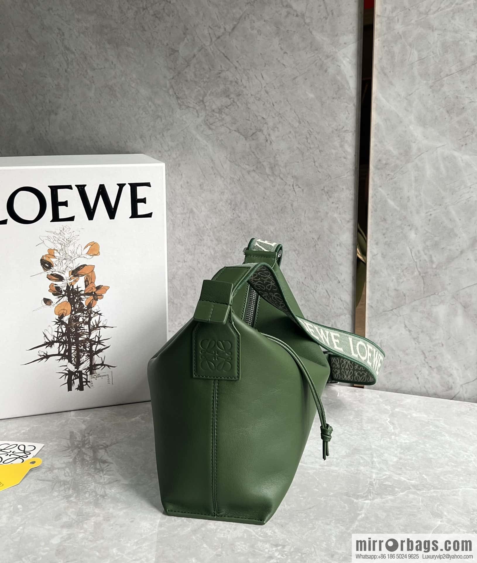 LOEWE Mens Cubi shoulder crossbody bag 0689 green