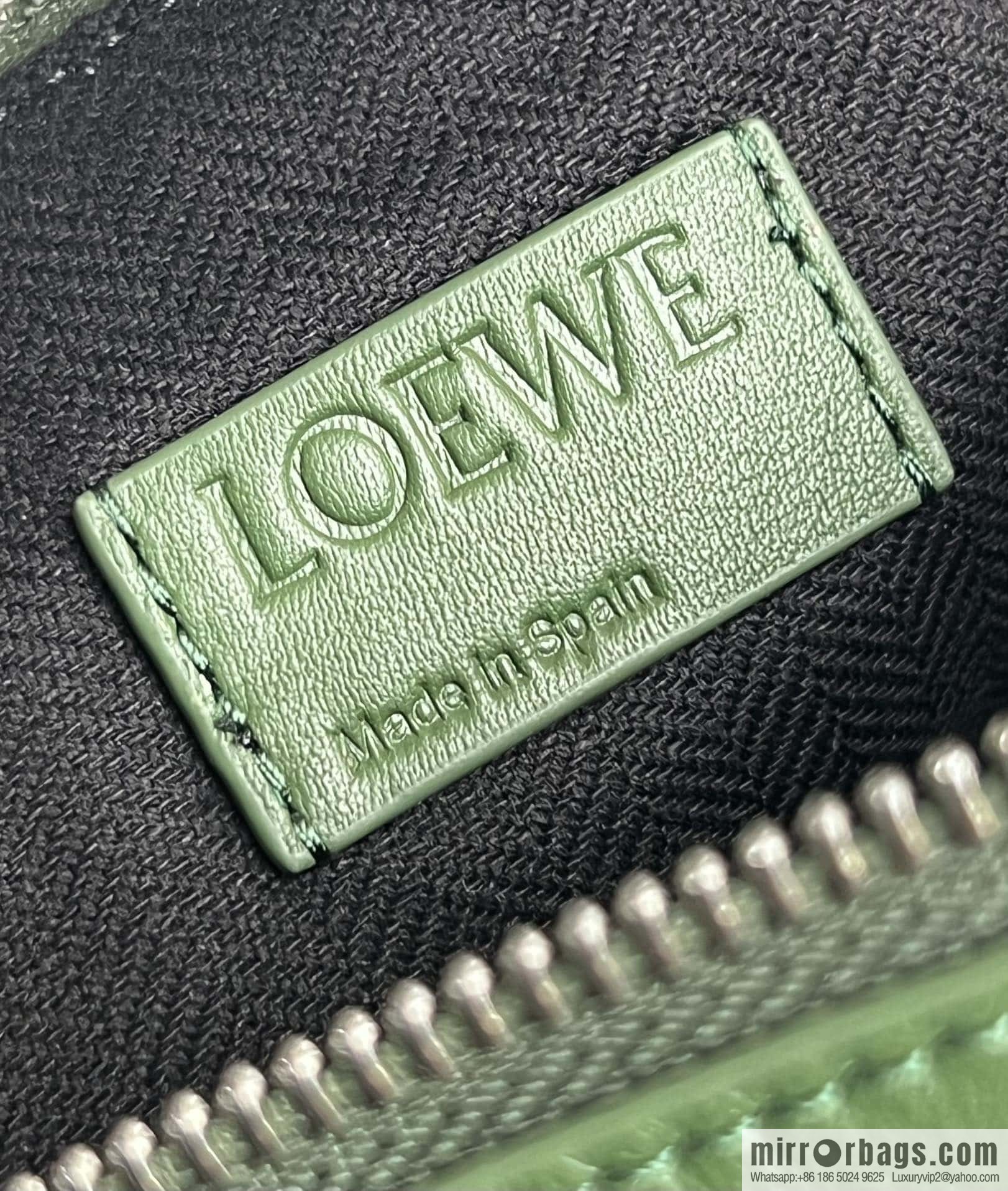 LOEWE Mens Cubi shoulder crossbody bag 0689 green