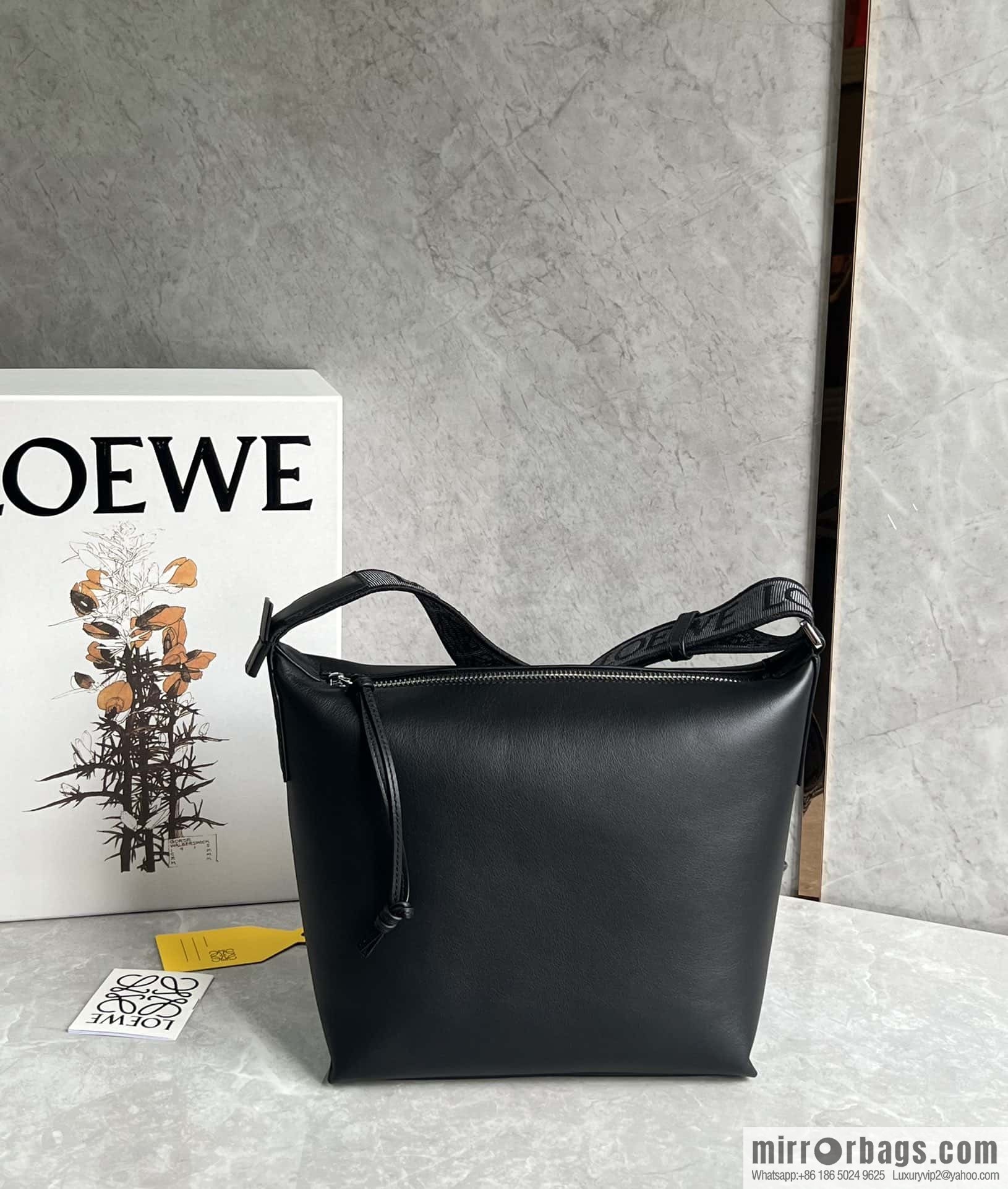 LOEWE Mens Cubi shoulder crossbody bag 0689 black