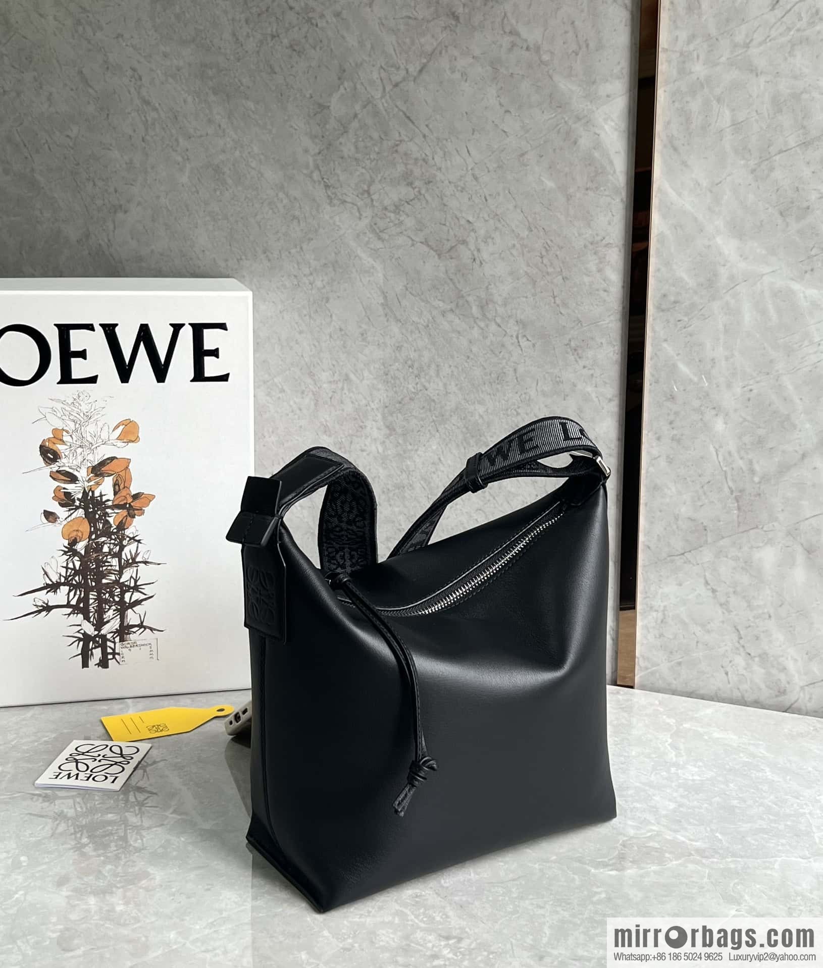 LOEWE Mens Cubi shoulder crossbody bag 0689 black