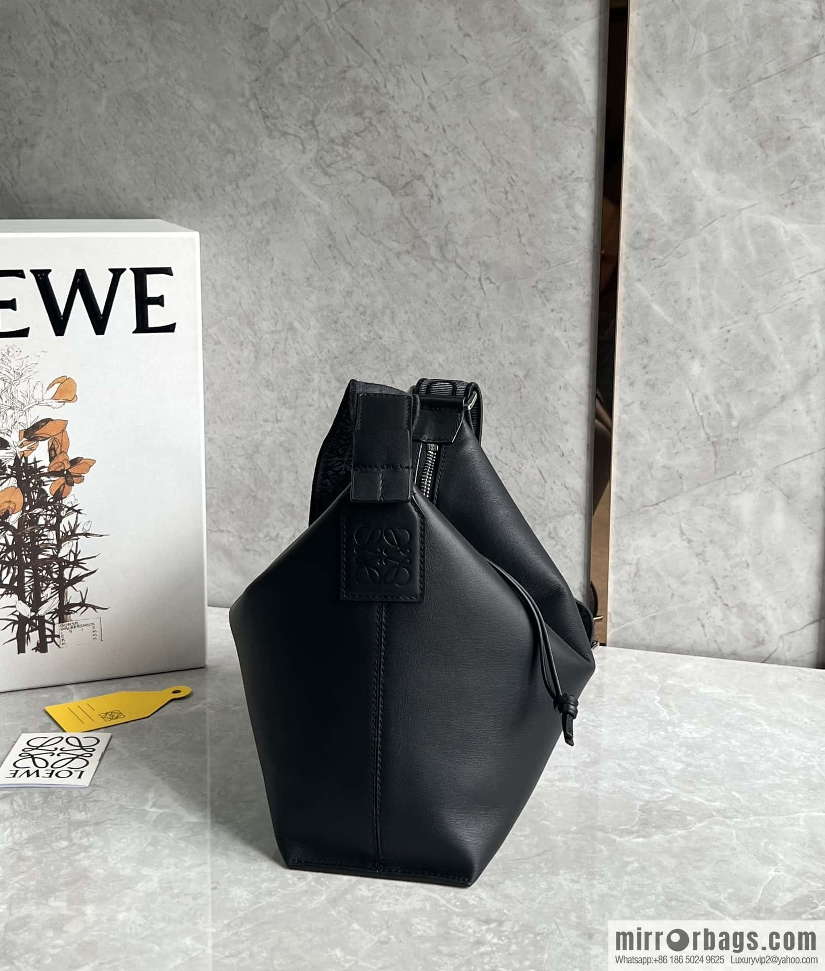 LOEWE Mens Cubi shoulder crossbody bag 0689 black
