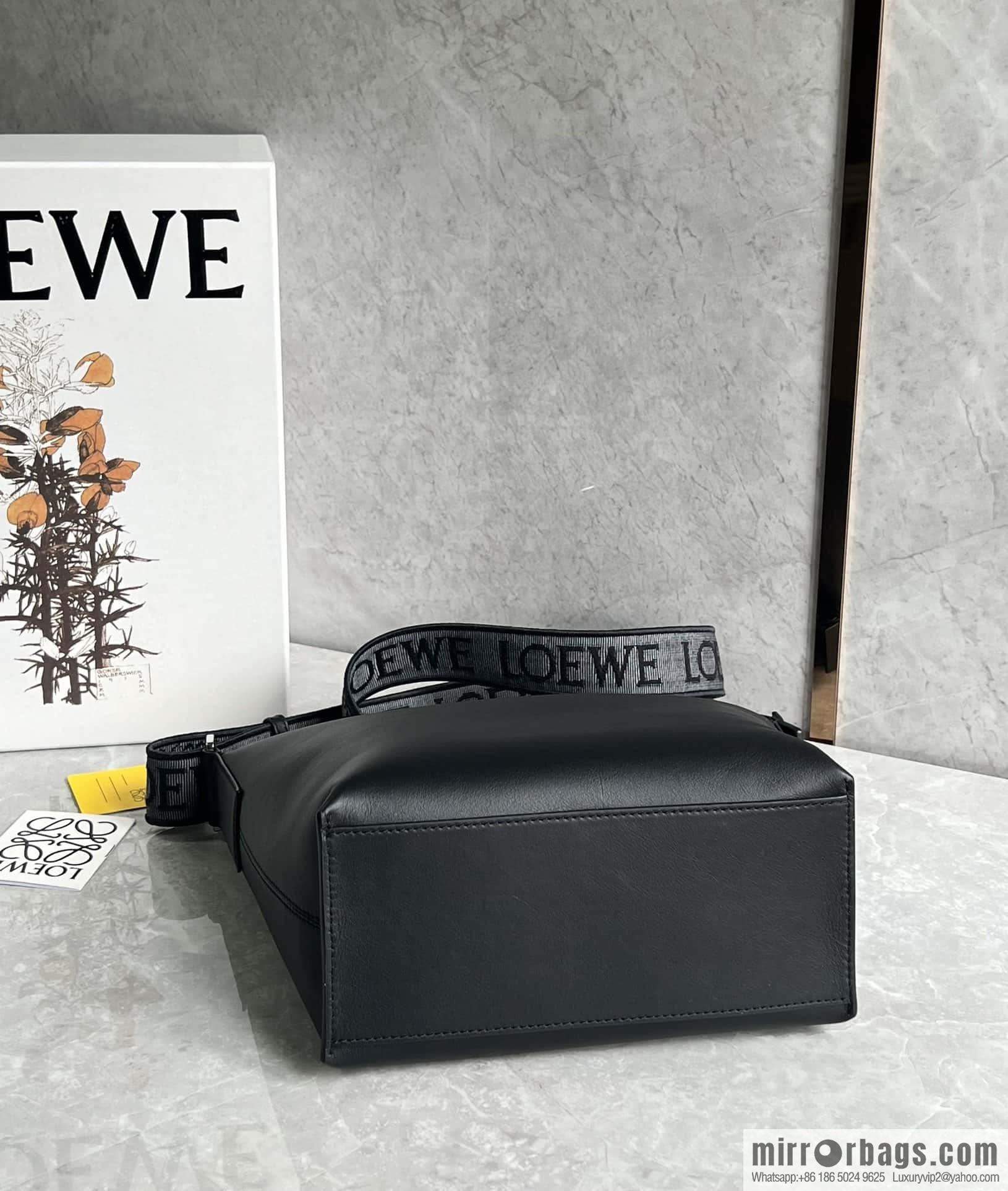 LOEWE Mens Cubi shoulder crossbody bag 0689 black
