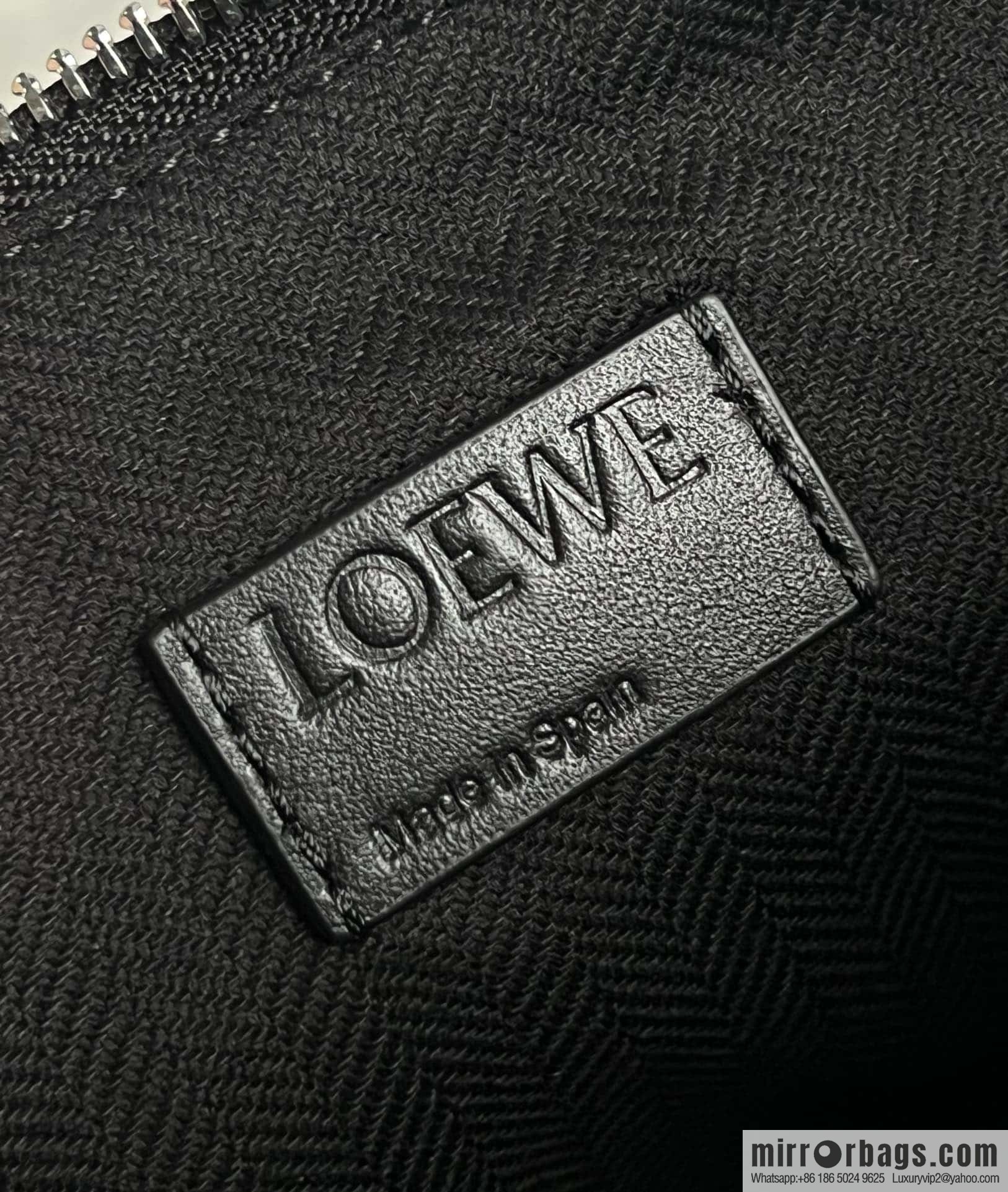 LOEWE Mens Cubi shoulder crossbody bag 0689 black