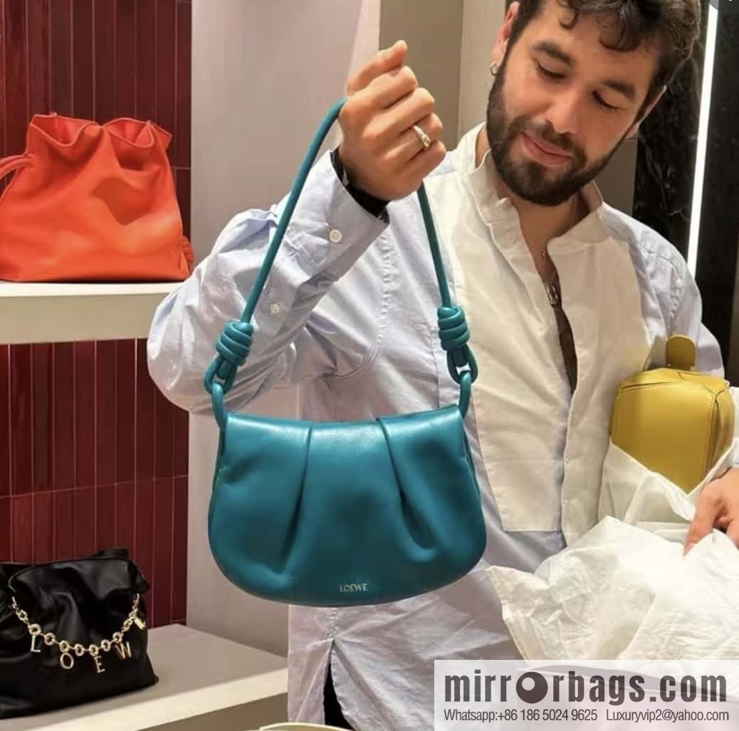 LOEWE latest series Paseo new member Paseo Satchel 0686 green