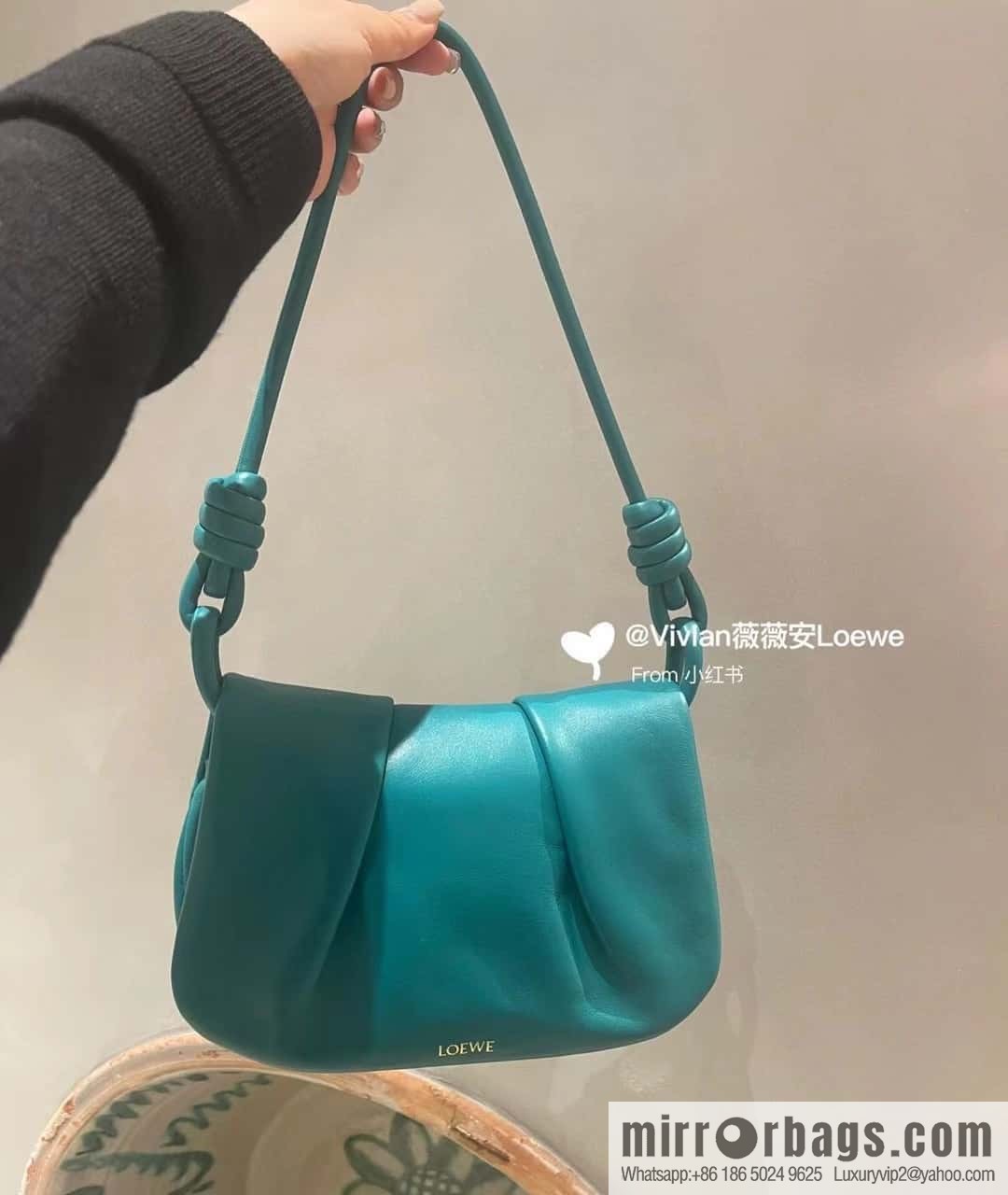 LOEWE latest series Paseo new member Paseo Satchel 0686 green