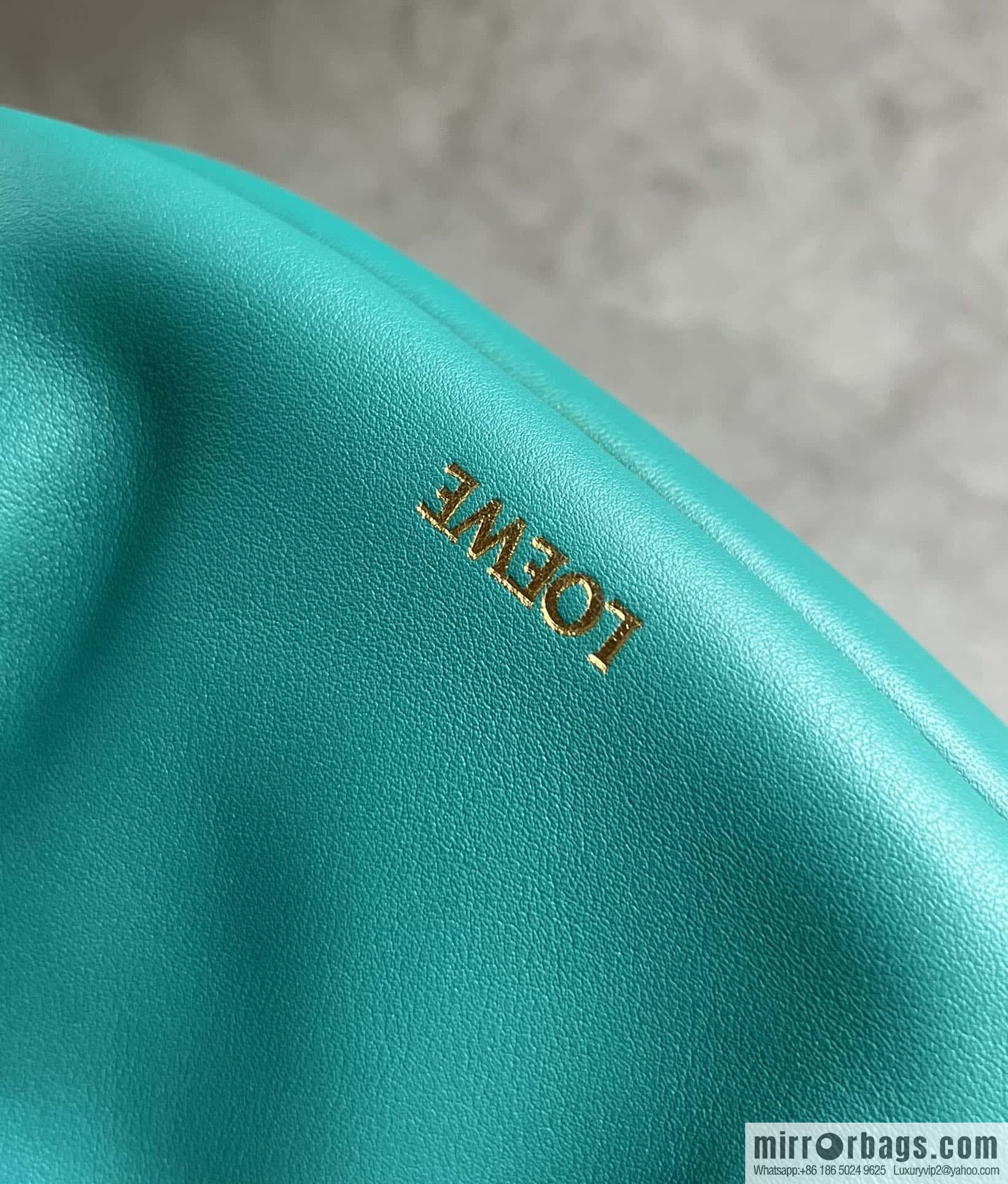 LOEWE latest series Paseo new member Paseo Satchel 0686 green