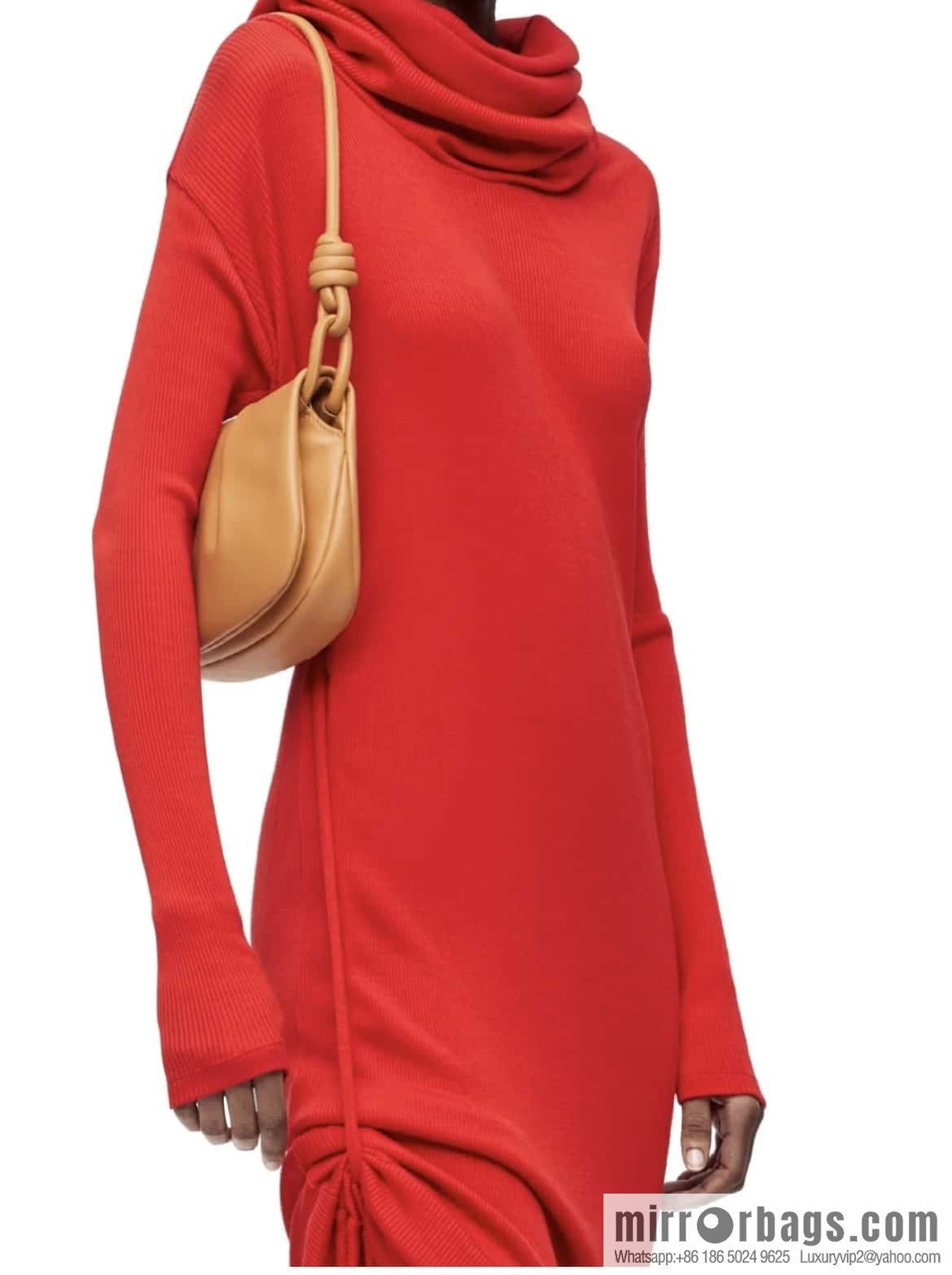 LOEWE's latest series Paseo new member Paseo Satchel 0686 caramel color