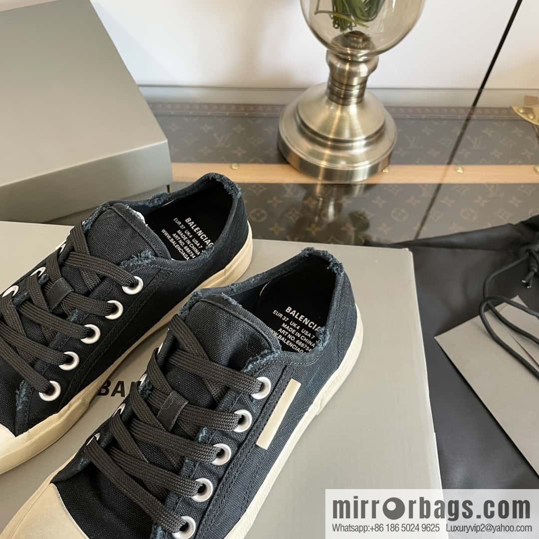 𝐁𝐚𝐥𝐞𝐧𝐜𝐢𝐚𝐠𝐚 Balenciaga, spring and summer Vintage do old canvas vulcanized shoes