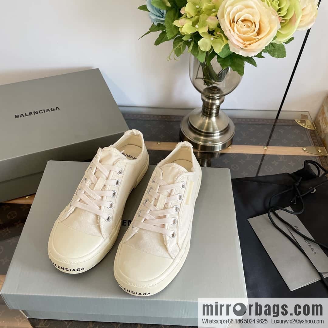 𝐁𝐚𝐥𝐞𝐧𝐜𝐢𝐚𝐠𝐚 Balenciaga, spring and summer Vintage do old canvas vulcanized shoes