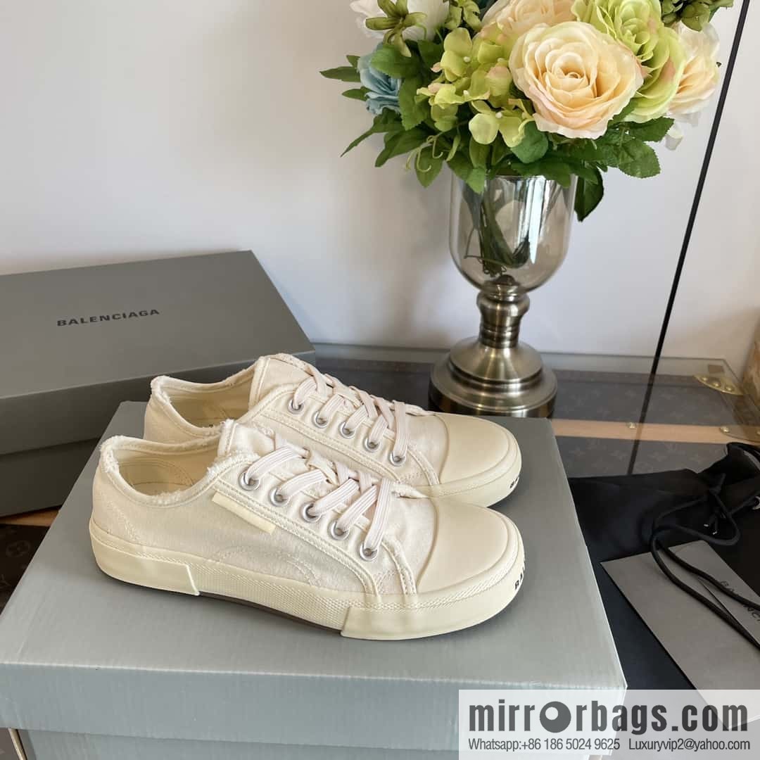𝐁𝐚𝐥𝐞𝐧𝐜𝐢𝐚𝐠𝐚 Balenciaga, spring and summer Vintage do old canvas vulcanized shoes