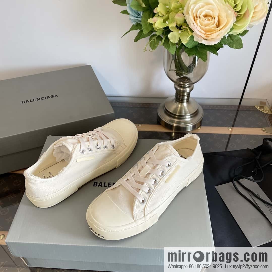 𝐁𝐚𝐥𝐞𝐧𝐜𝐢𝐚𝐠𝐚 Balenciaga, spring and summer Vintage do old canvas vulcanized shoes