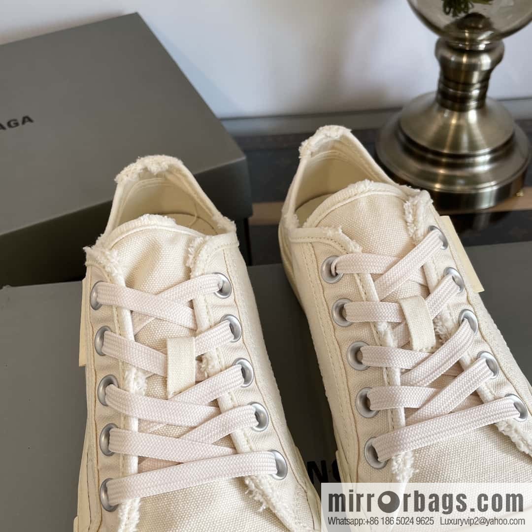 𝐁𝐚𝐥𝐞𝐧𝐜𝐢𝐚𝐠𝐚 Balenciaga, spring and summer Vintage do old canvas vulcanized shoes
