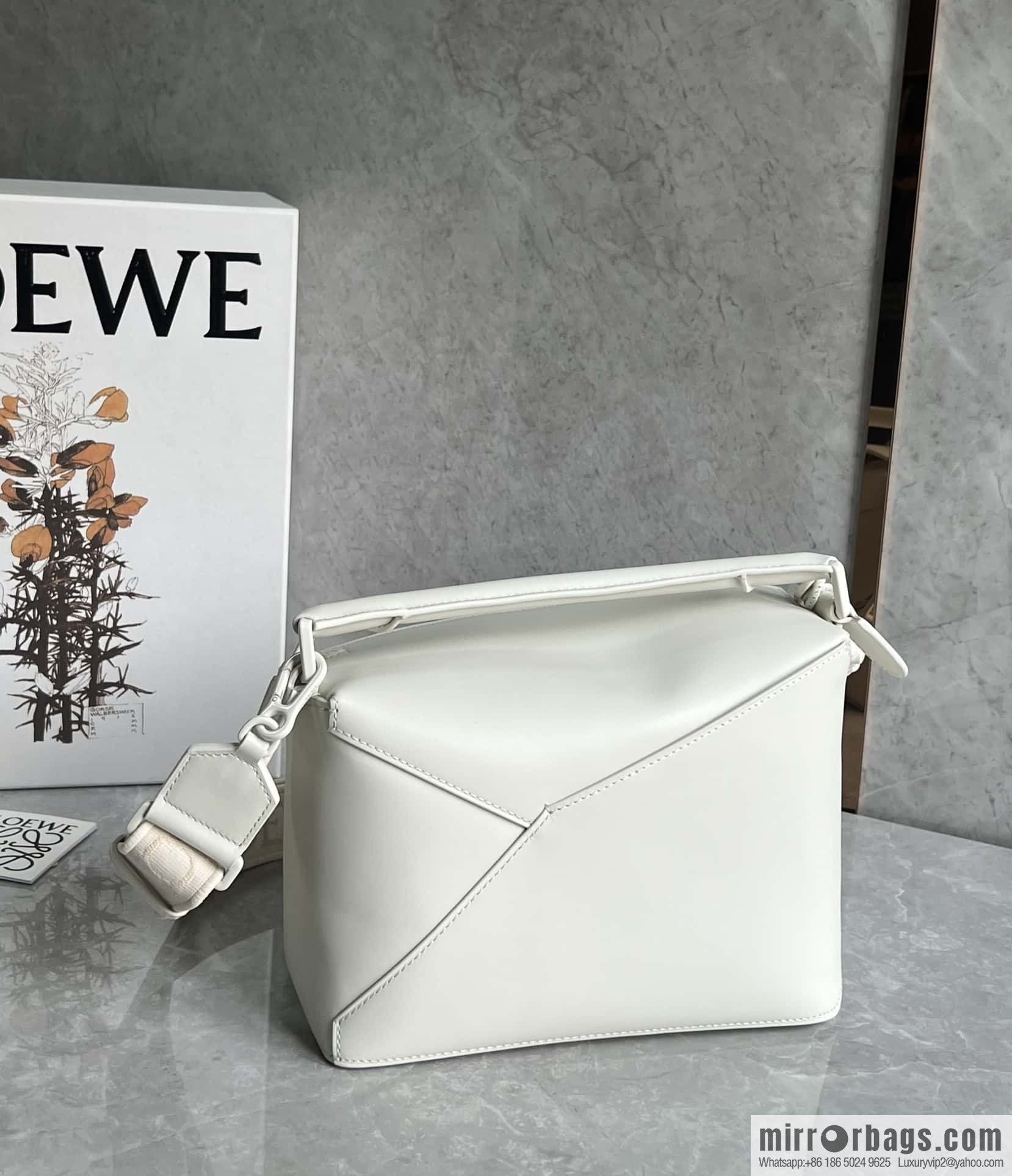 LOEWE Monochrome Glaze Puzzle geometric bag 0681 white