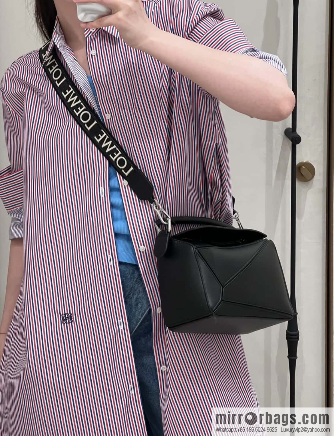 LOEWE Puzzle 24CM bag leather small geometric bag 0189 black