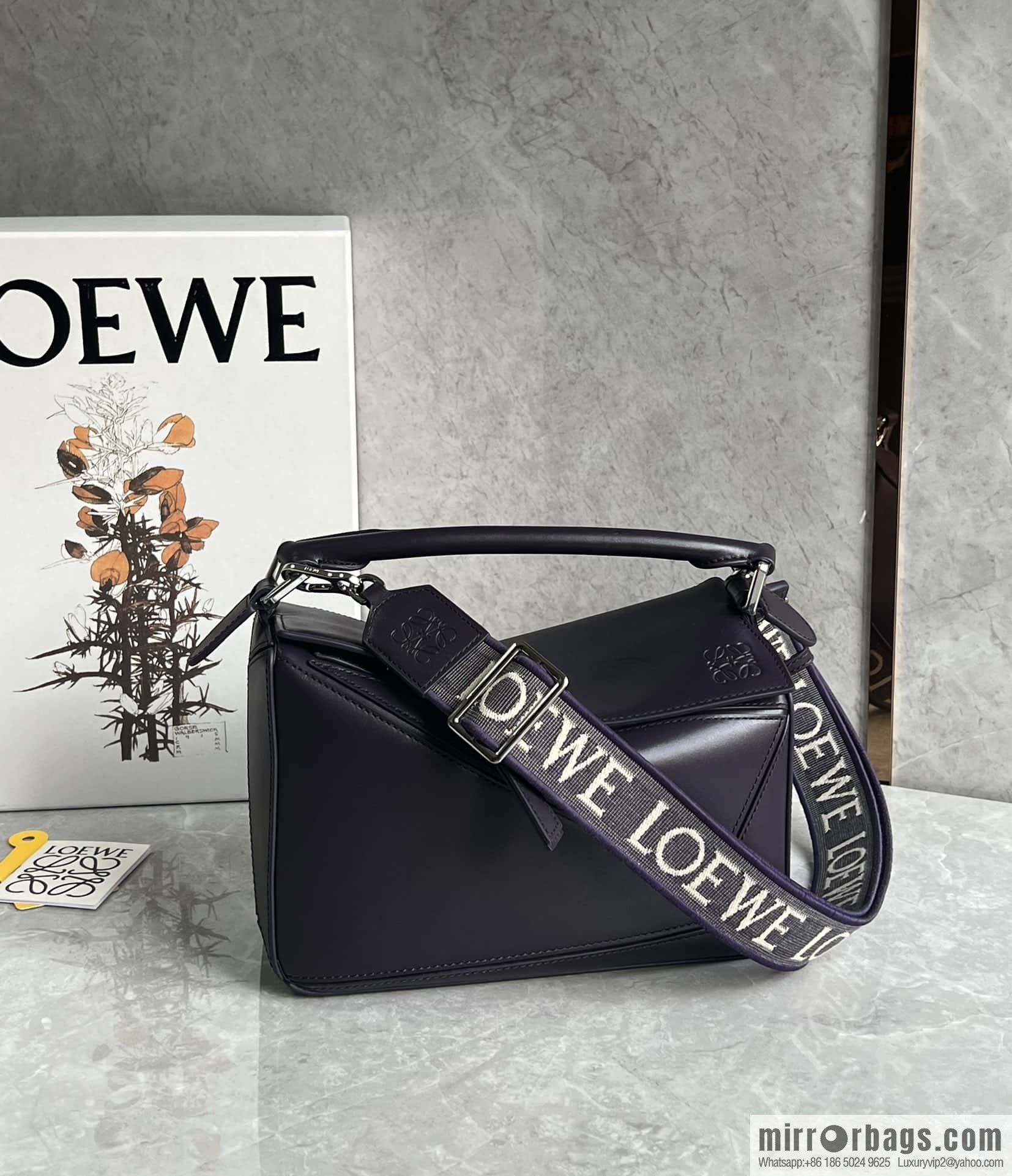 LOEWE Puzzle 24CM bag leather small geometric bag 0189 purple