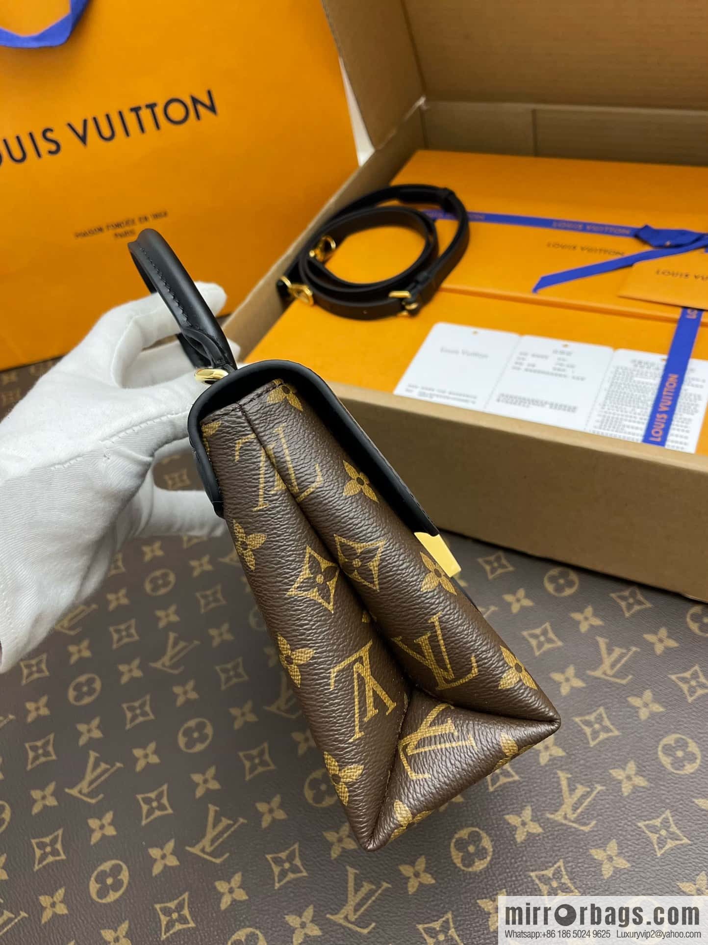 LV M44141 Locky BB