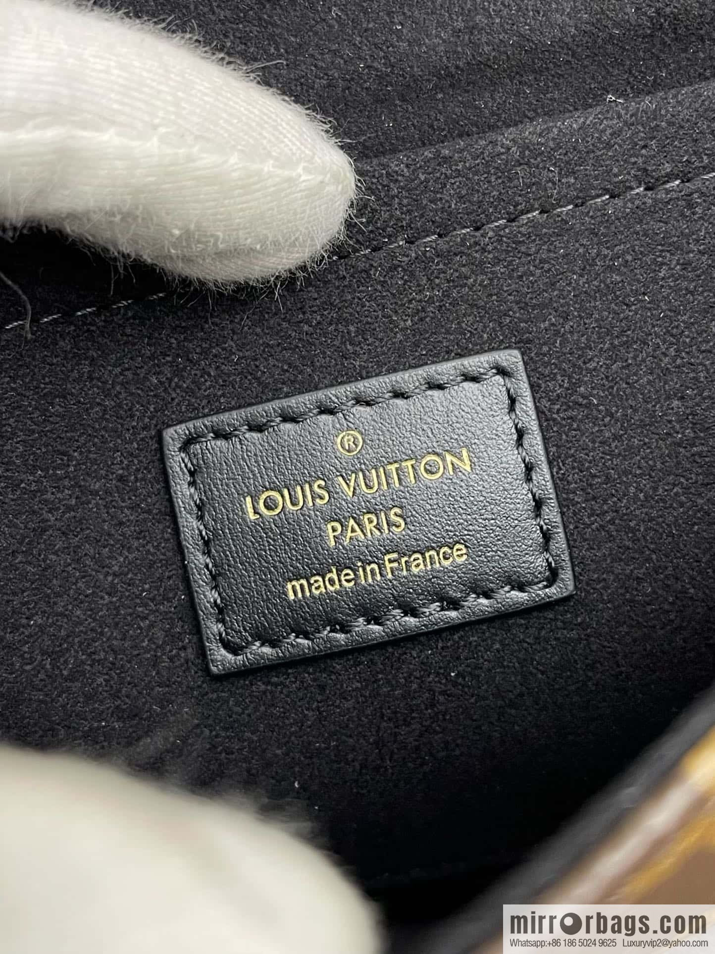 LV M44141 Locky BB