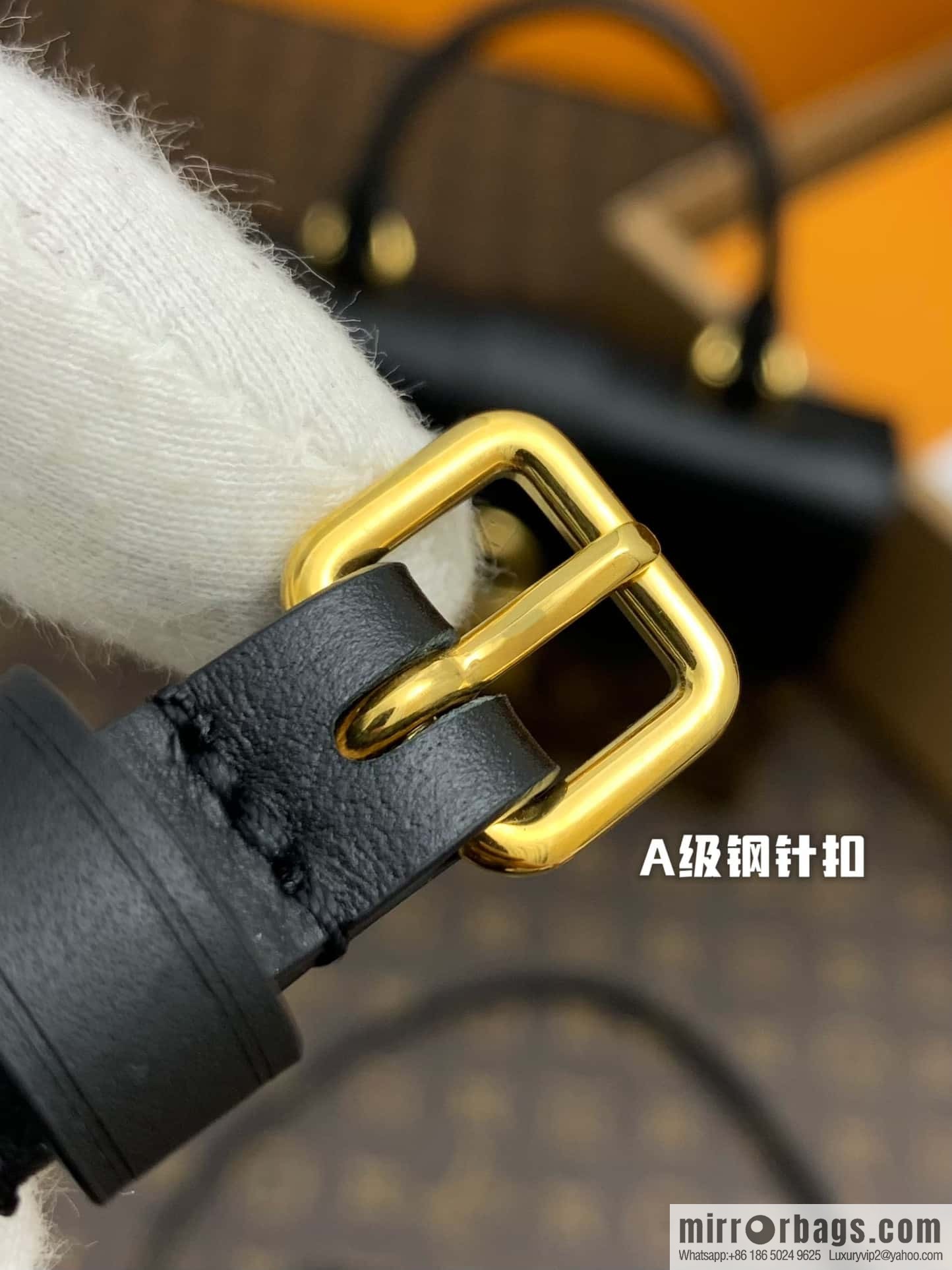 LV M44141 Locky BB