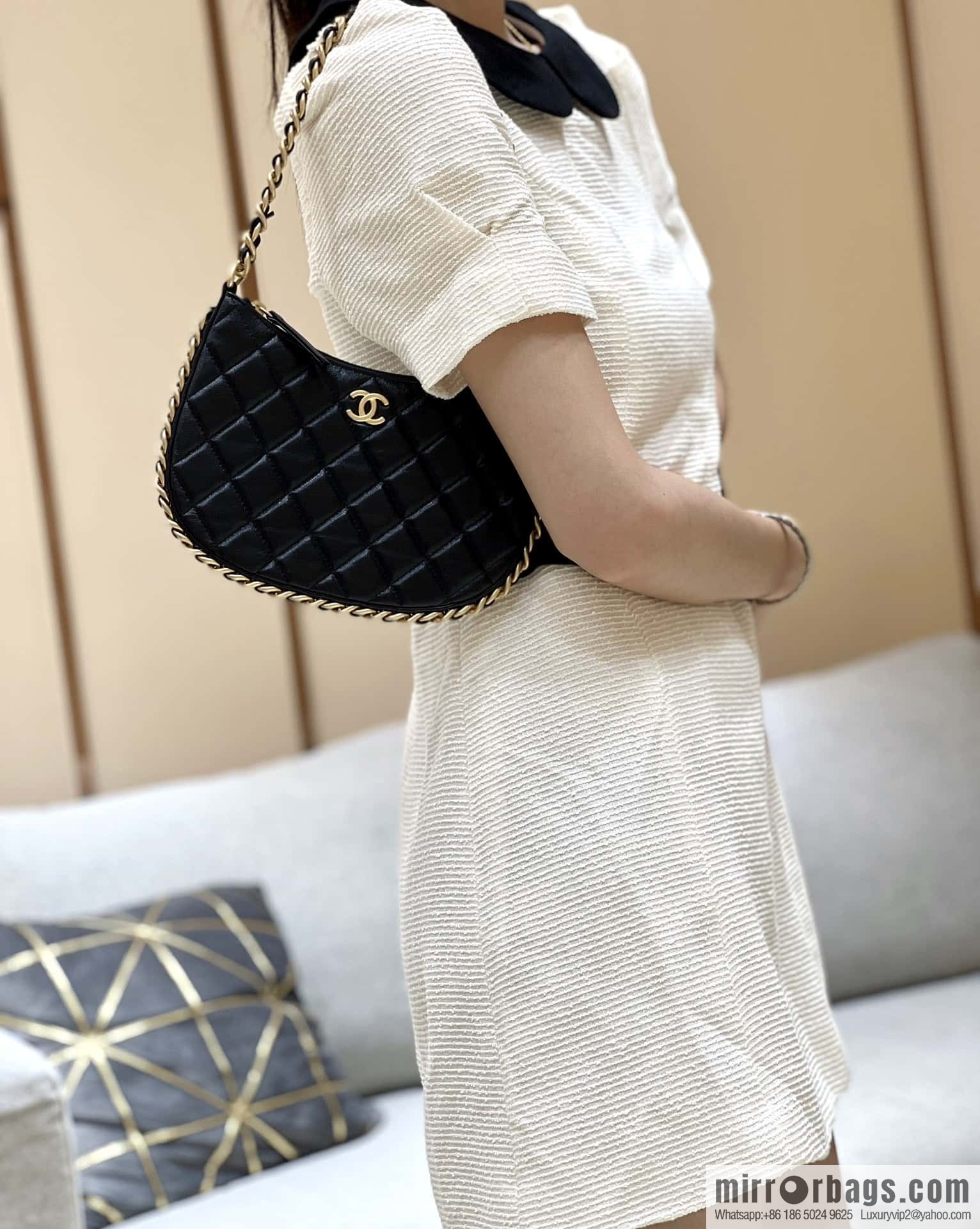 CHANEL 23B autumn and winter trailer series hobo armpit bag AS4378