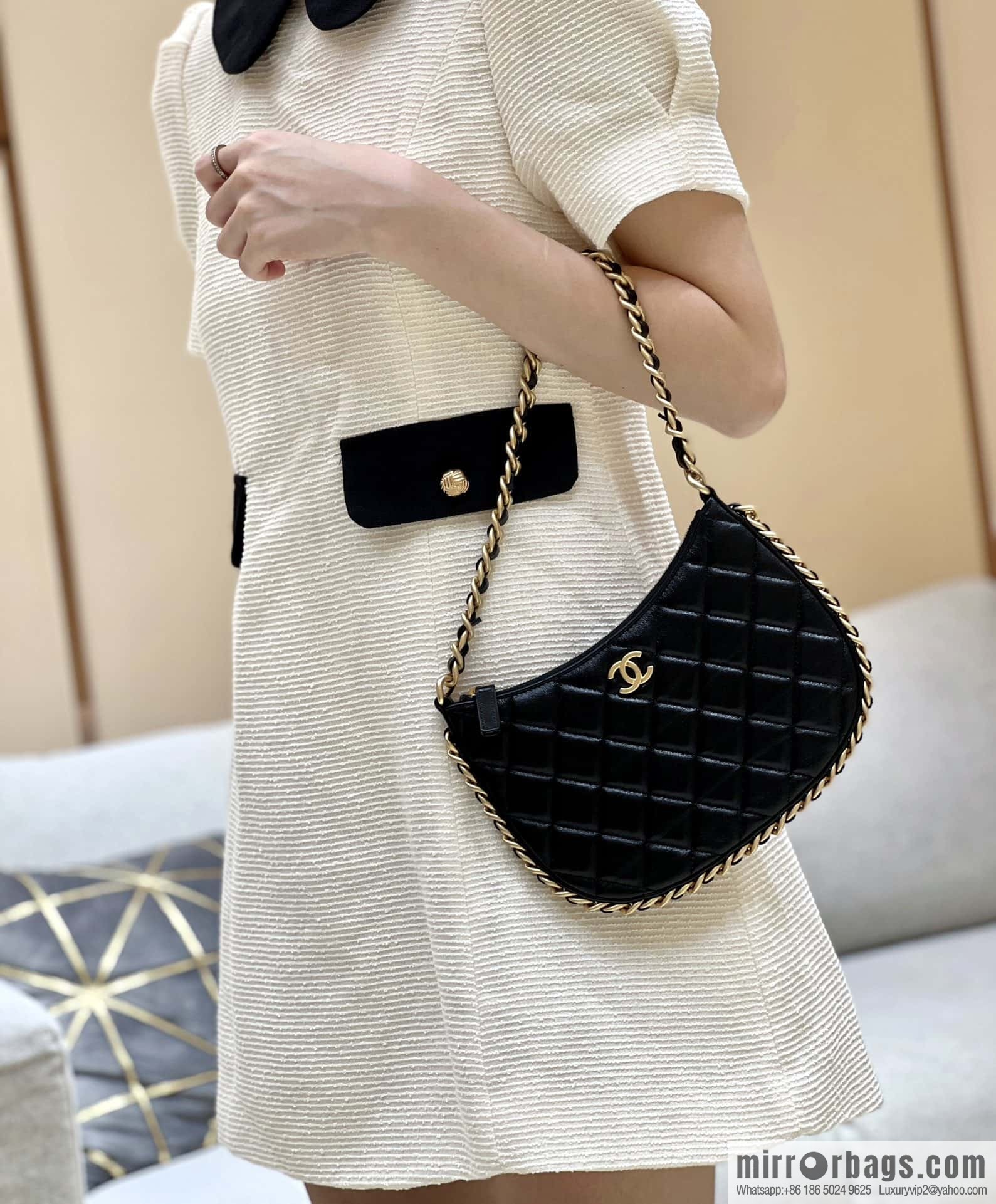 CHANEL 23B autumn and winter trailer series hobo armpit bag AS4378