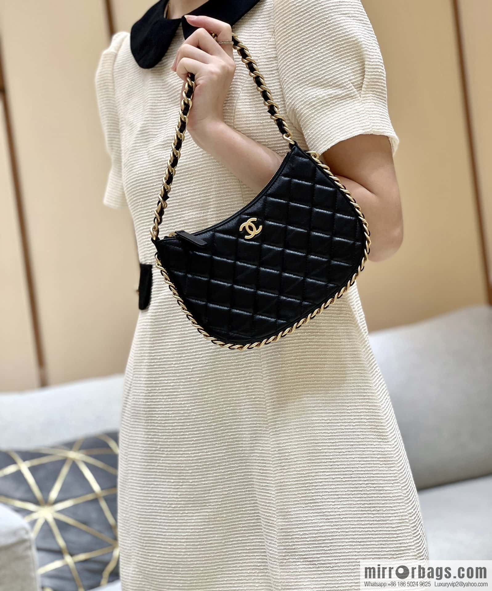 CHANEL 23B autumn and winter trailer series hobo armpit bag AS4378