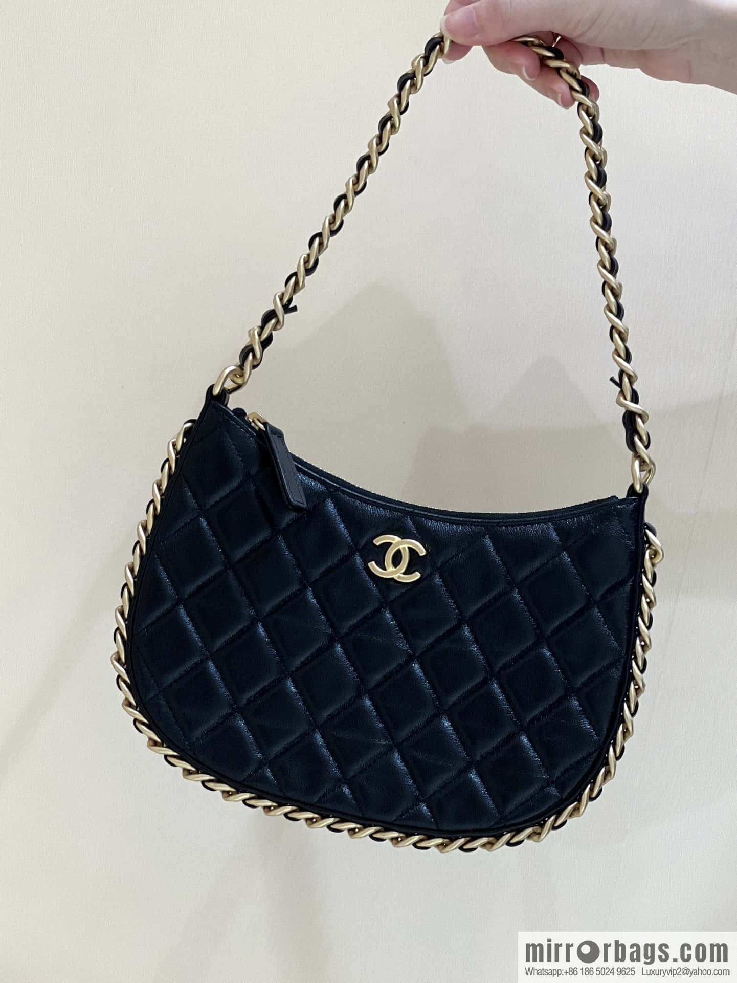 CHANEL 23B autumn and winter trailer series hobo armpit bag AS4378