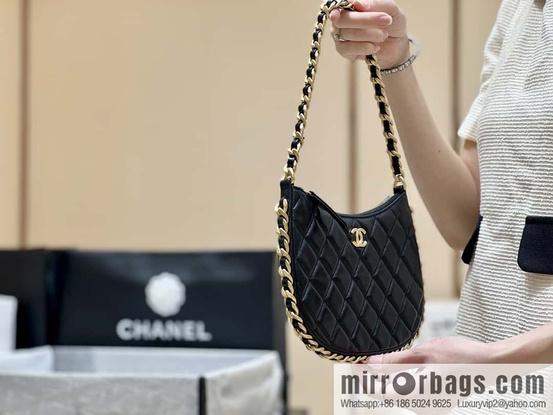 CHANEL 23B autumn and winter trailer series hobo armpit bag AS4378