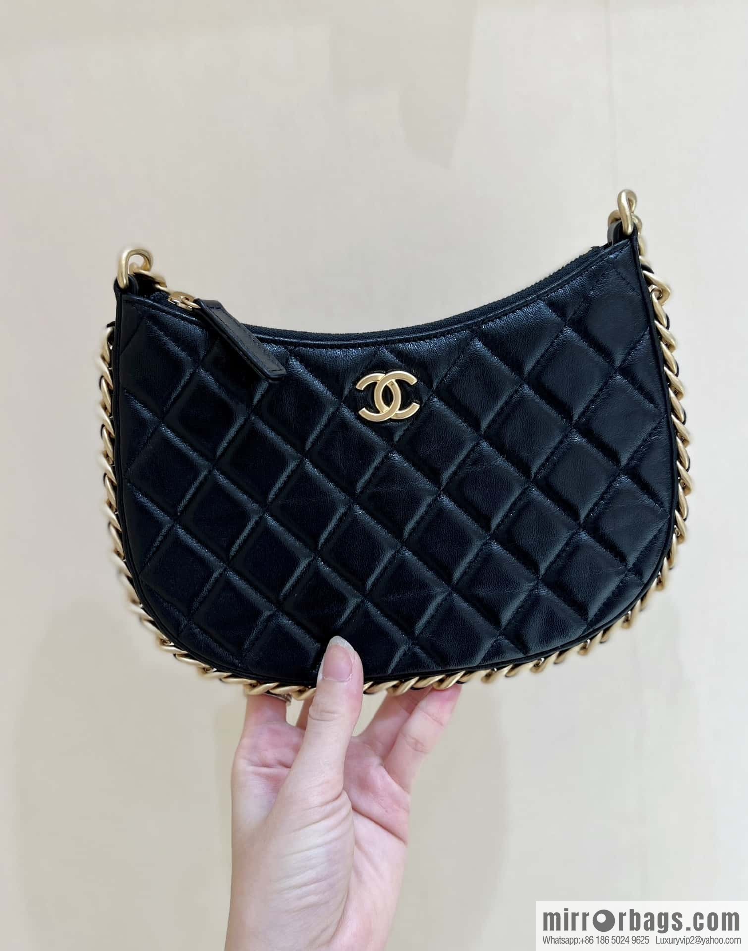CHANEL 23B autumn and winter trailer series hobo armpit bag AS4378