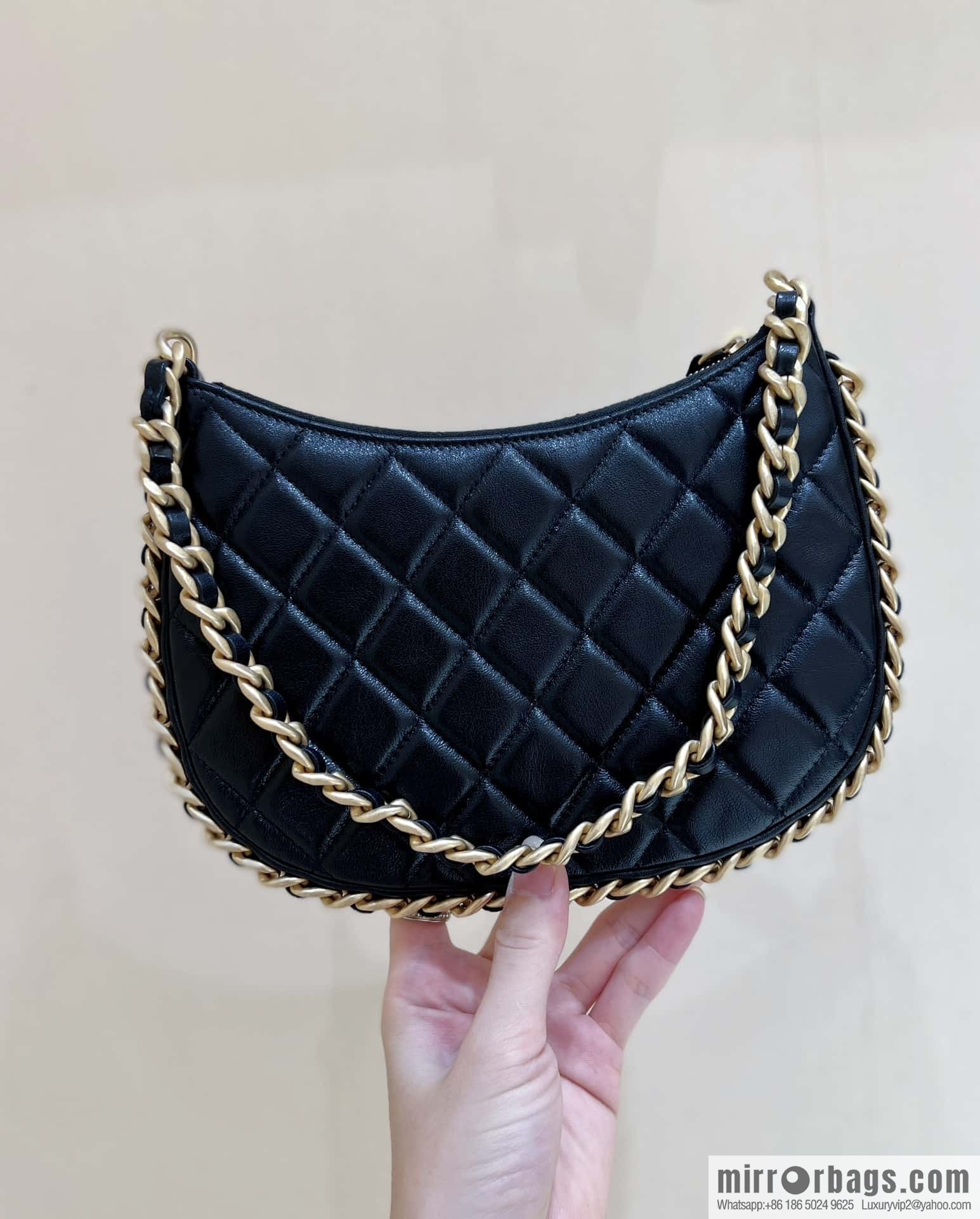 CHANEL 23B autumn and winter trailer series hobo armpit bag AS4378
