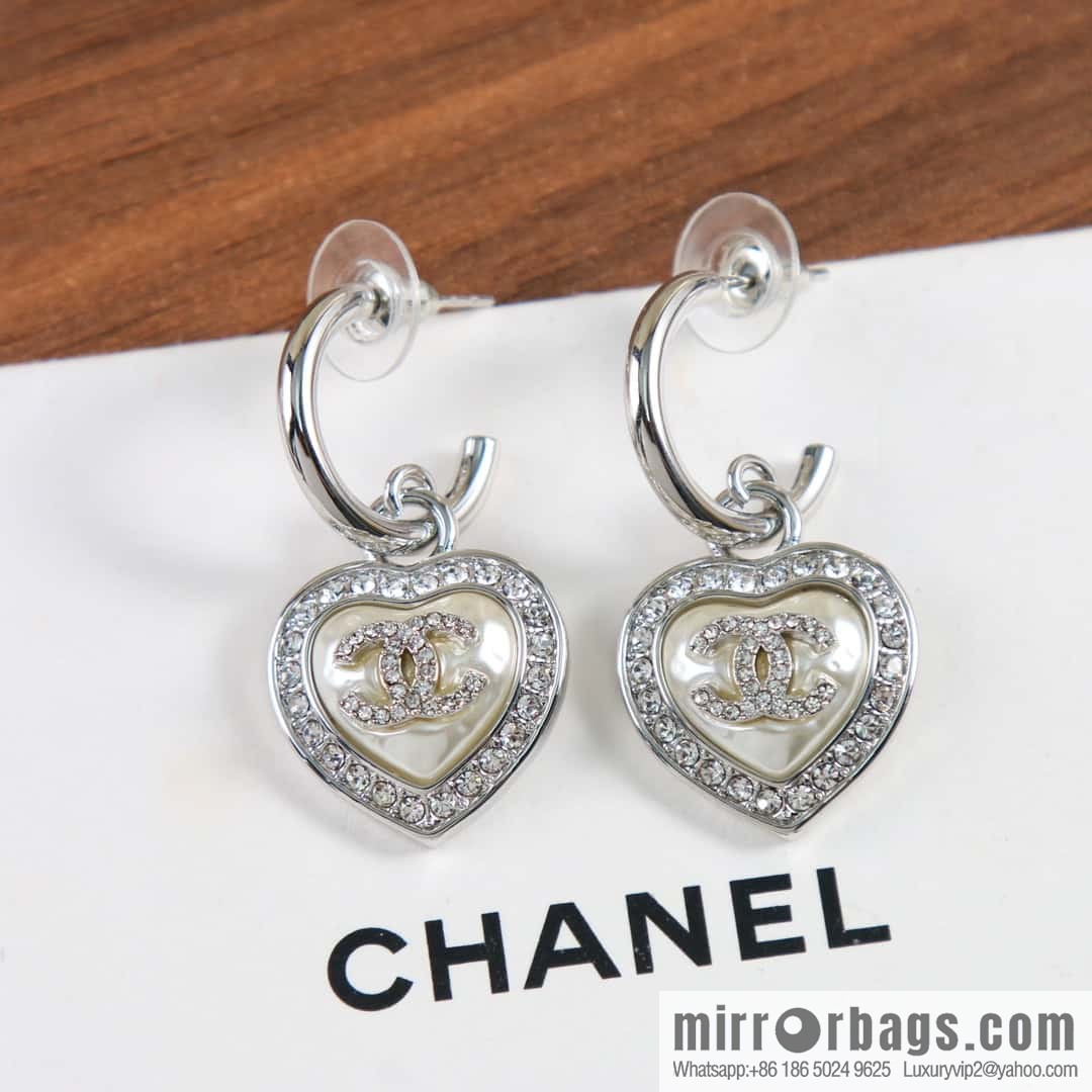 New ☑️ Chanel C2 silver double c peach heart love stud earrings