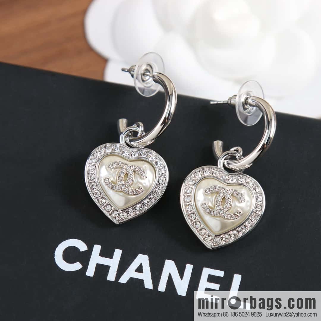 New ☑️ Chanel C2 silver double c peach heart love stud earrings