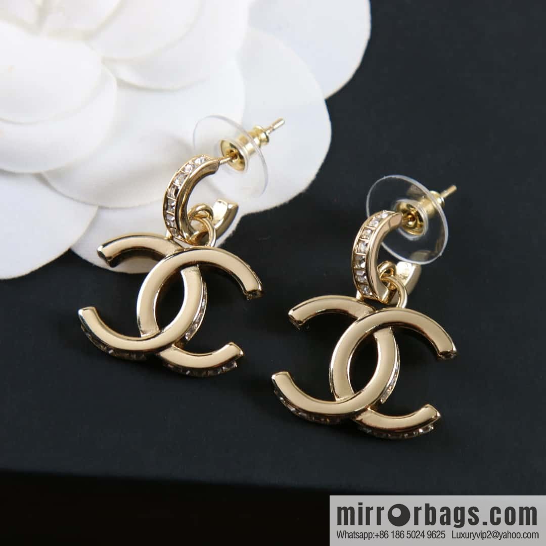 New ☑️ Chanel C2 double c gold stud earrings