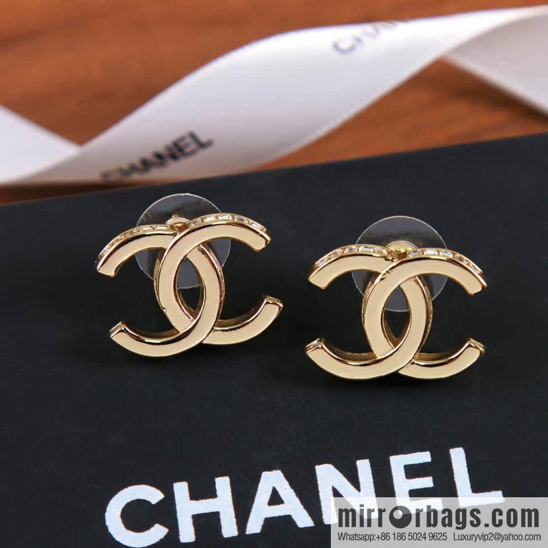 New ☑️ Chanel C1 double c gold stud earrings