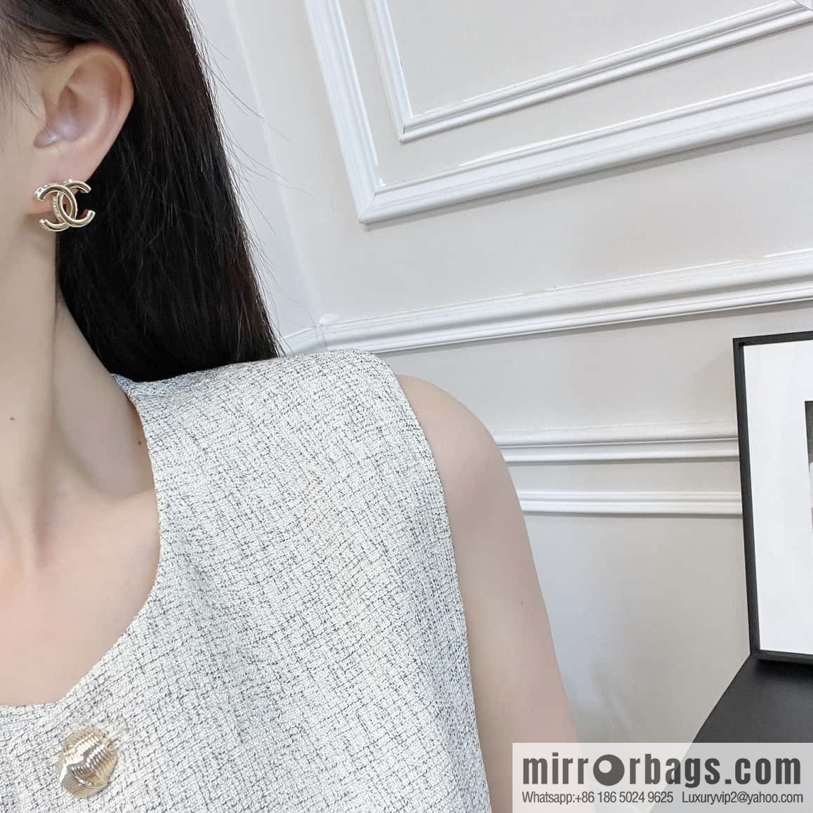New ☑️ Chanel C1 double c gold stud earrings