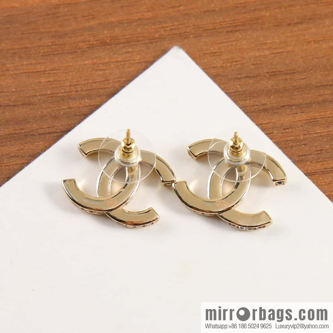 New ☑️ Chanel C1 double c gold stud earrings