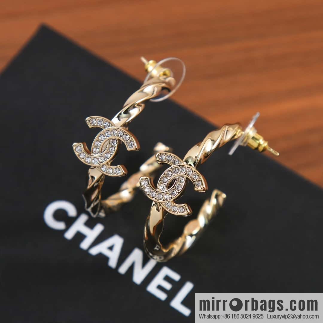 New ☑️ Chanel Semicircular Double C Twist Earrings