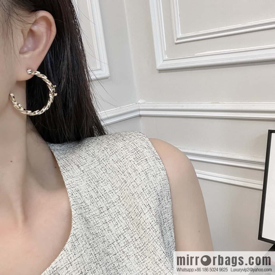 New ☑️ Chanel Semicircular Double C Twist Earrings