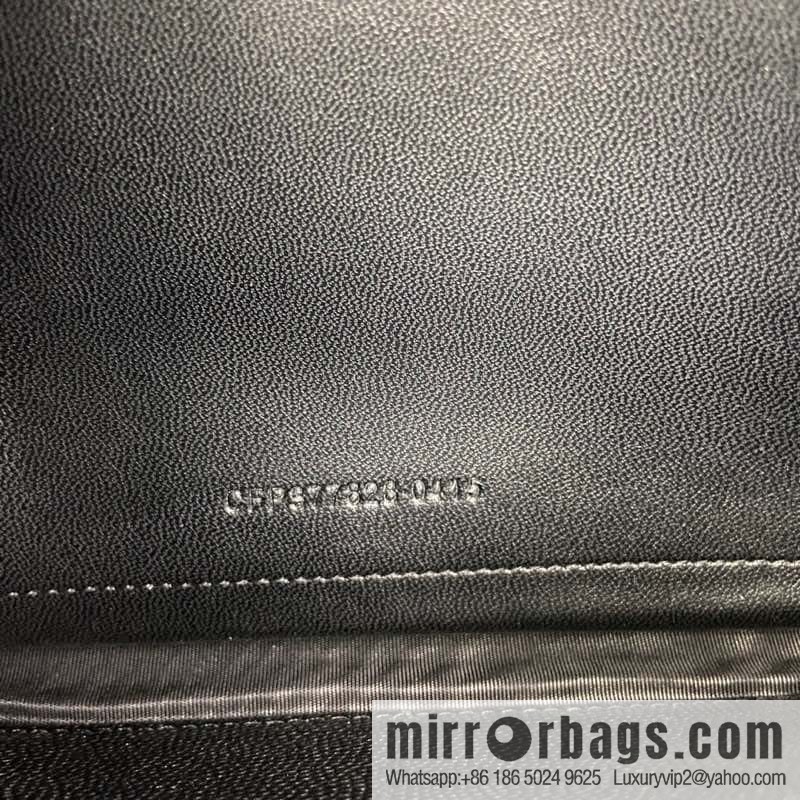 MONOGRAM caviar texture original leather version envelope bag model: 360452