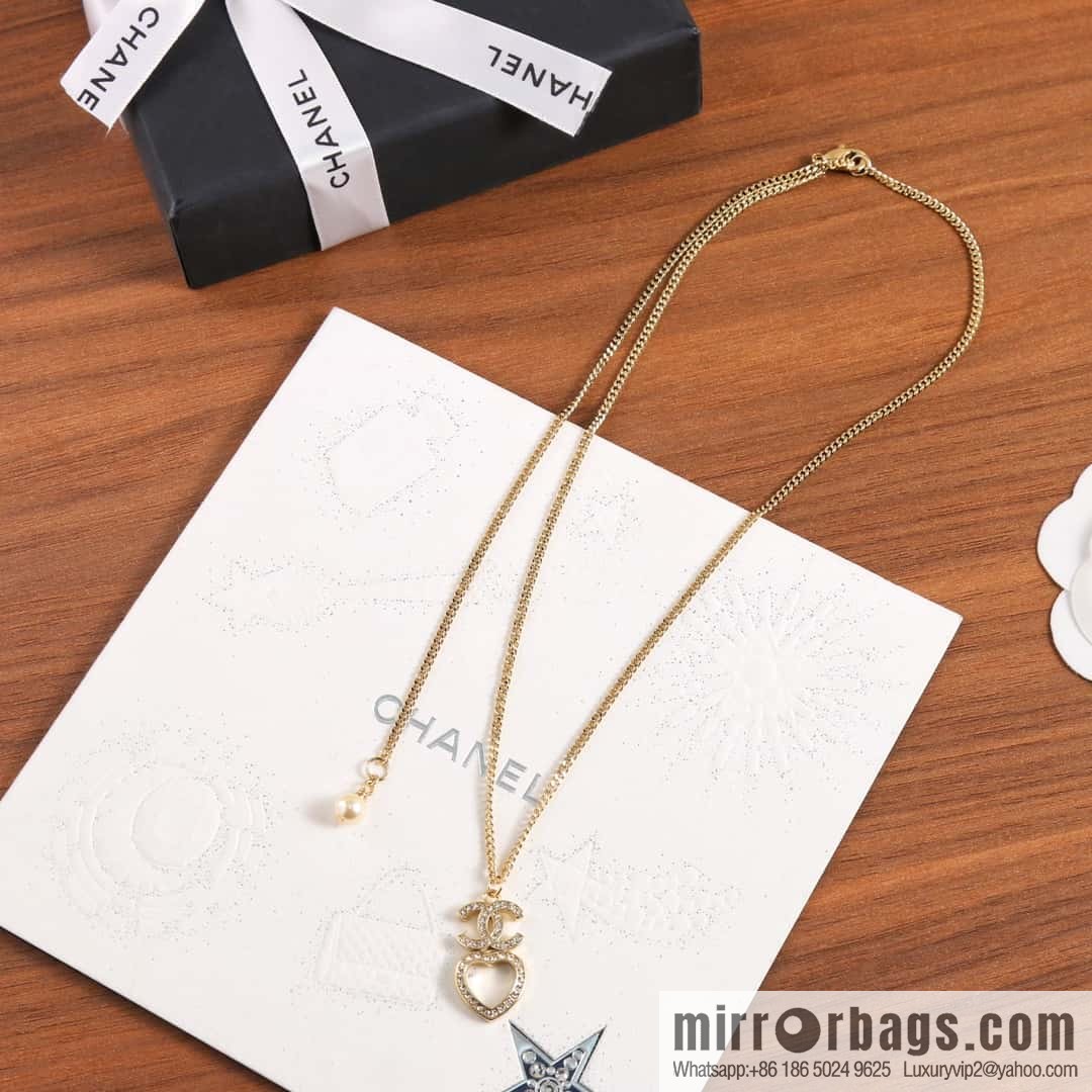 New ☑️ Chanel Double C Hollow Peach Heart Love Necklace