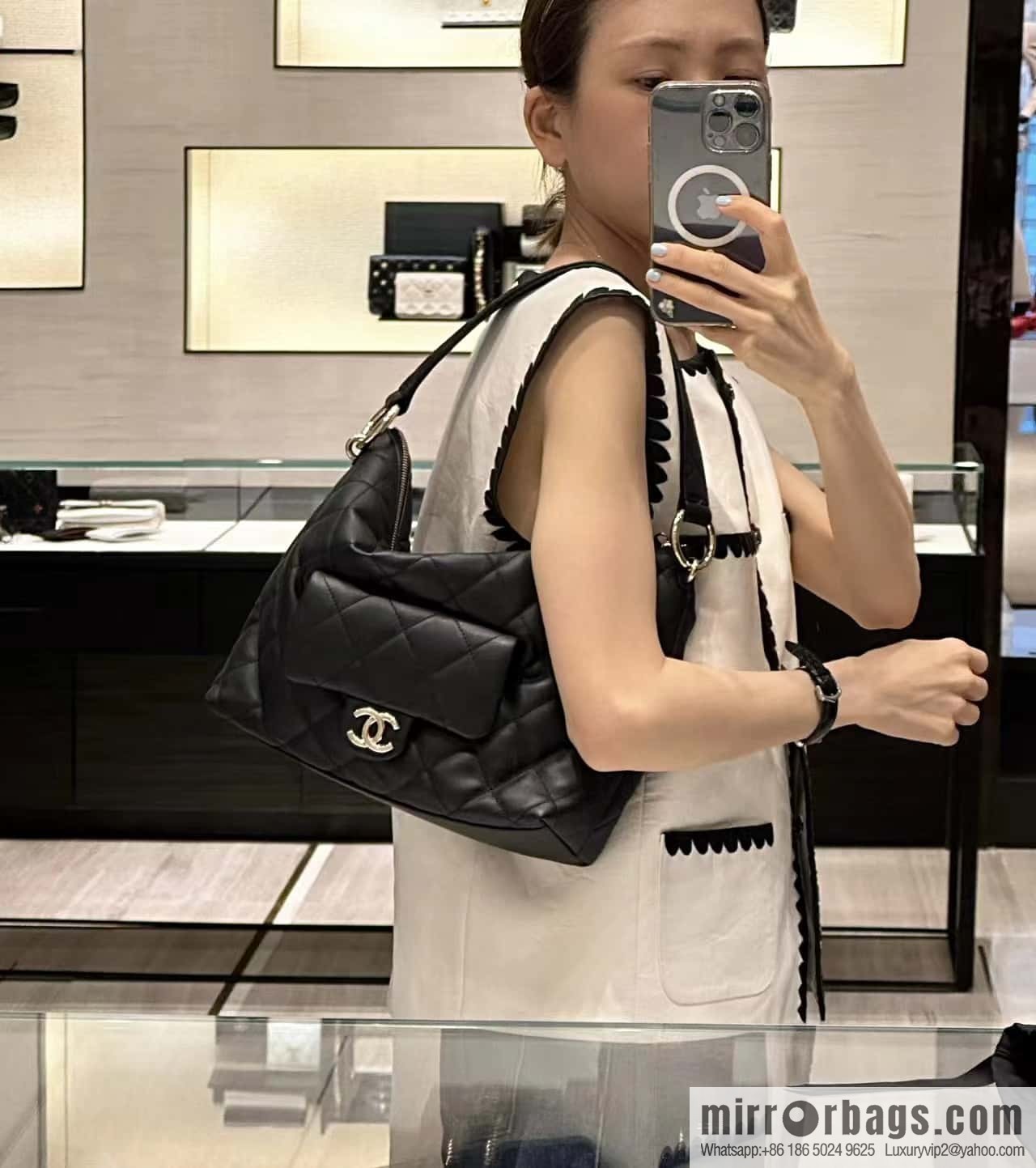 CHANEL 23B autumn and winter trailer series hobo hippie underarm bag AS4347